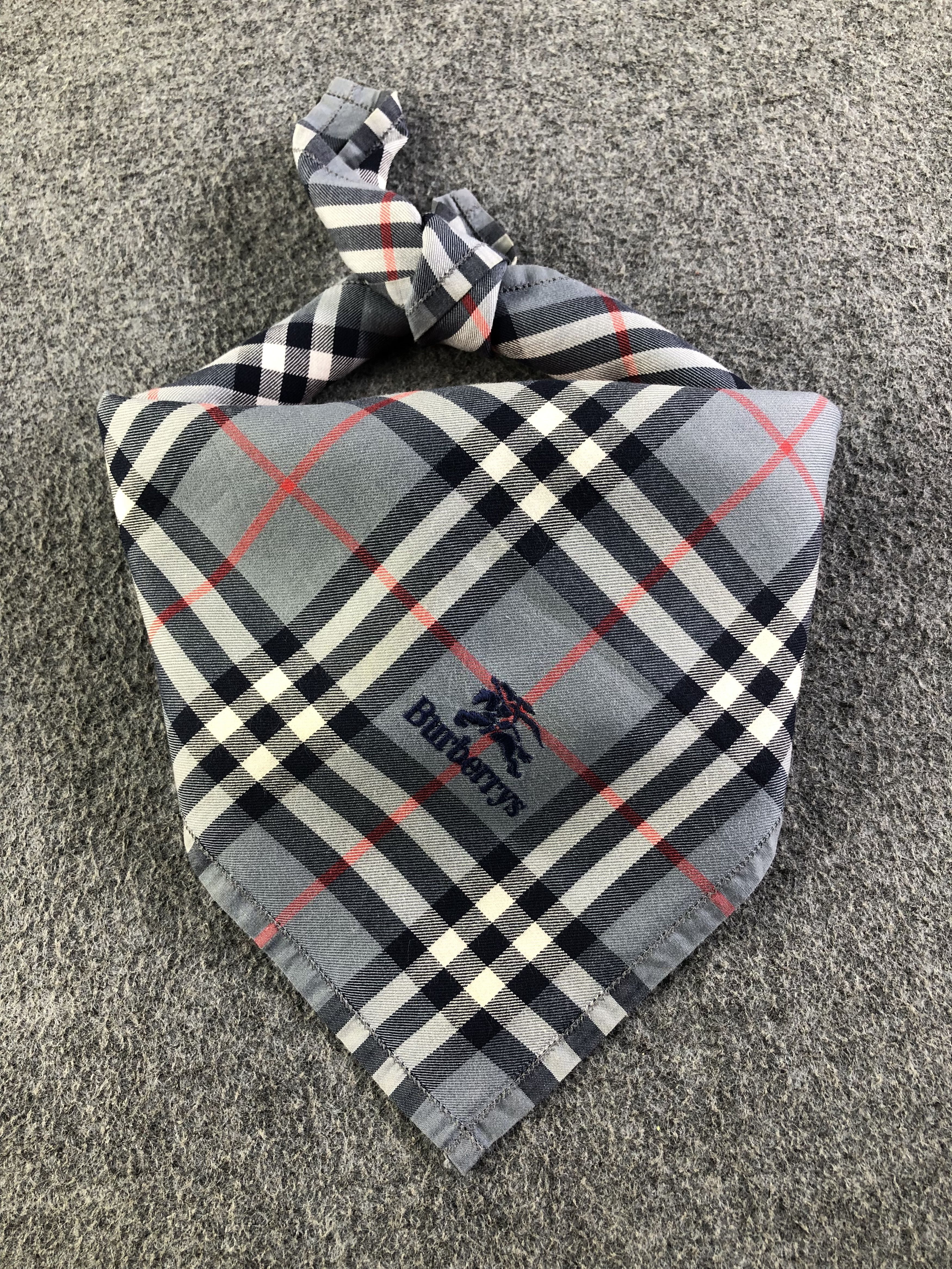Burberry Burberrys Handkerchief / Bandana / Neckerchief C336 Size ONE SIZE - 1 Thumbnail