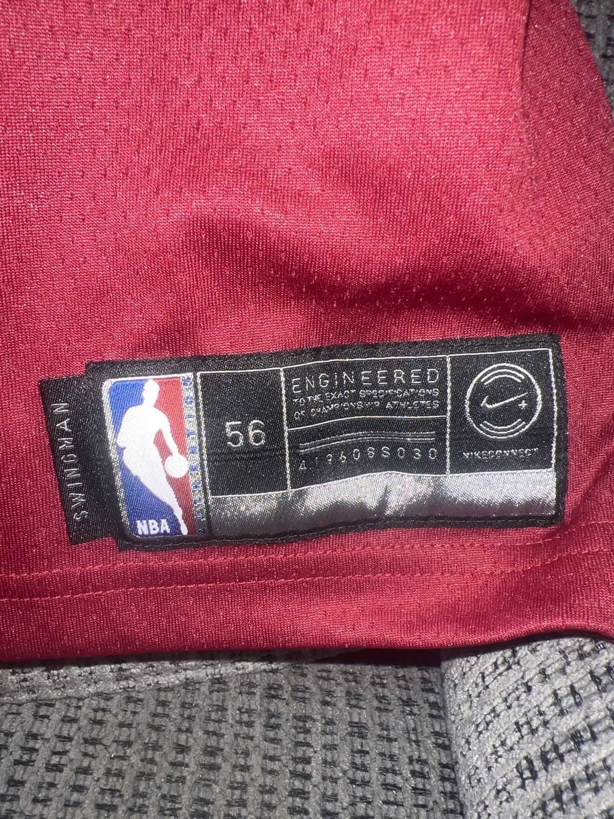 Nike Nike NBA Dri-Fit Cleveland Cavaliers #23 LeBron James Jersey Size US XXL / EU 58 / 5 - 4 Thumbnail