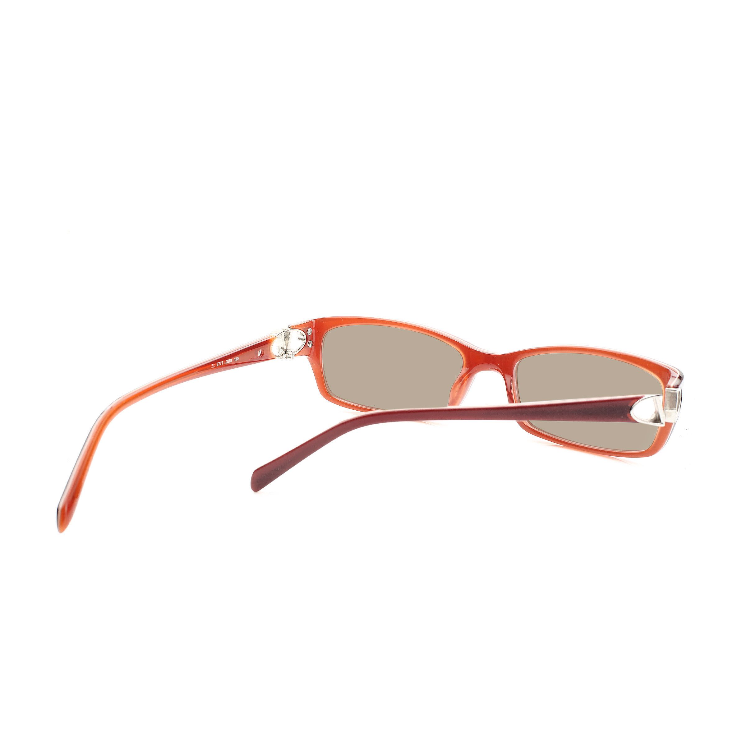 Valentino Valentino '00s Signature Red Plastic Sunglasses Size ONE SIZE - 3 Thumbnail