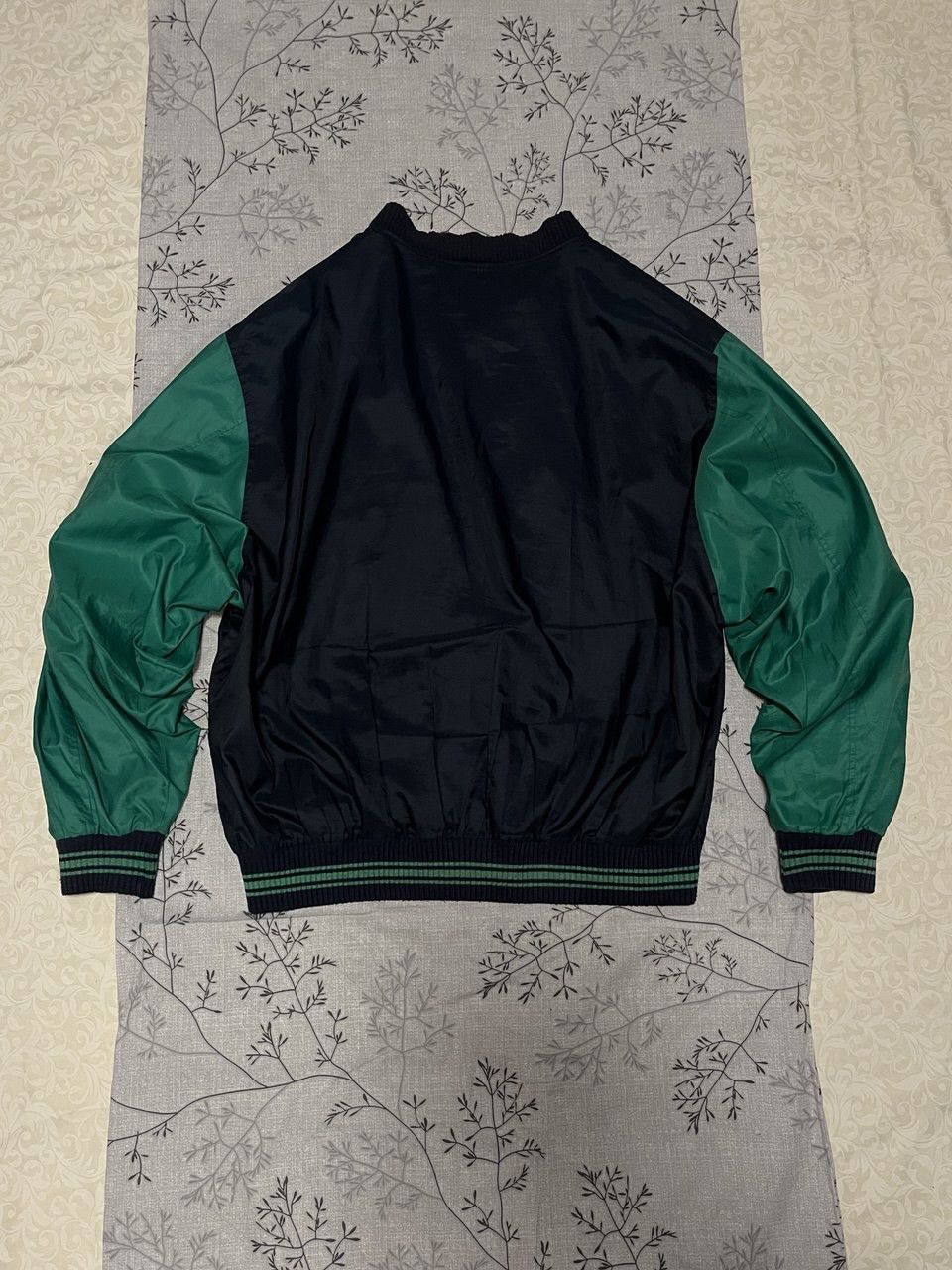 Lacoste Vintage Lacoste Club Light Bomber Jacket Style 90s Size US XL / EU 56 / 4 - 4 Thumbnail
