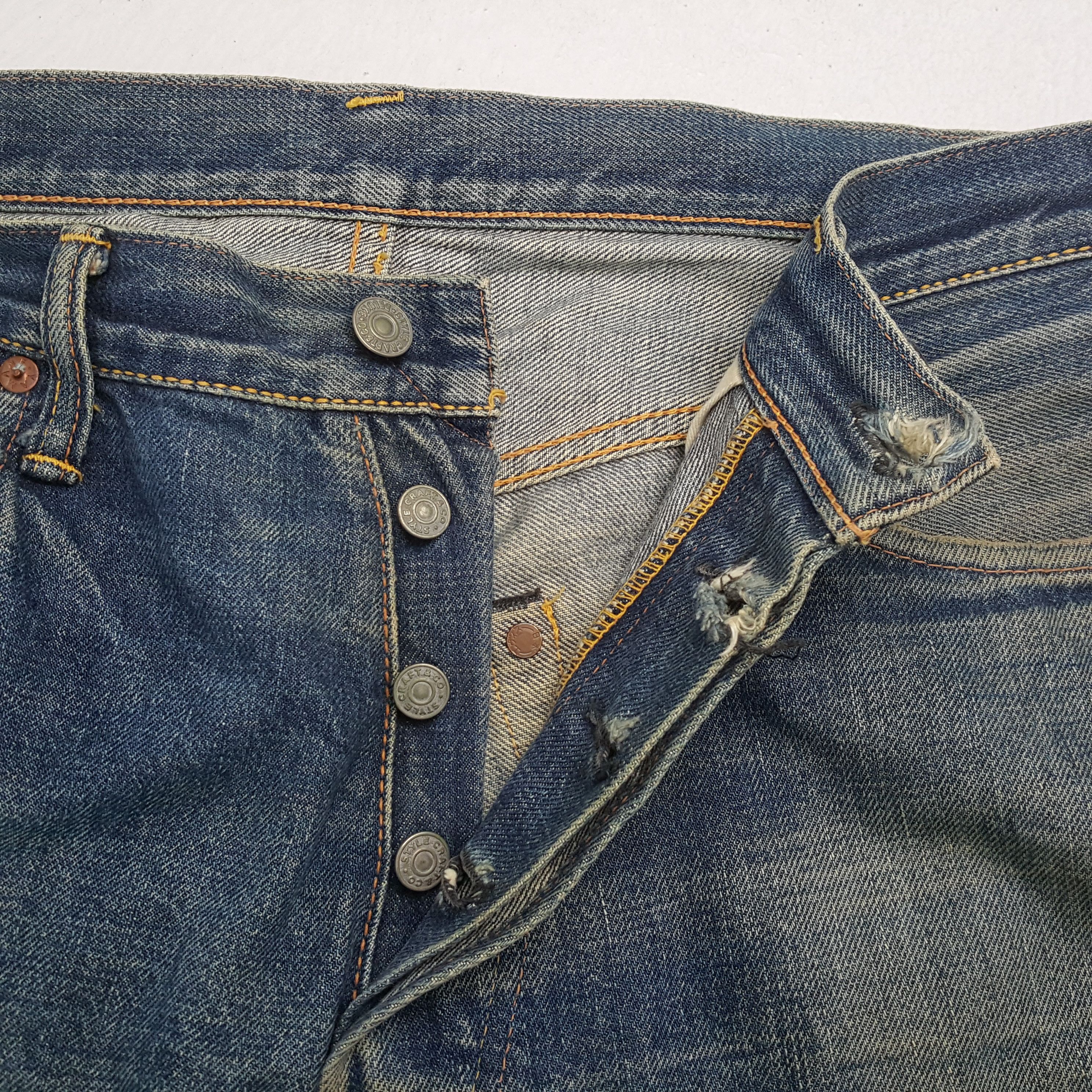Evisu × Japanese Brand × Vintage Vintage EVISU Japanese Brand Daicock Custom Distressed Jeans Size US 31 - 13 Thumbnail