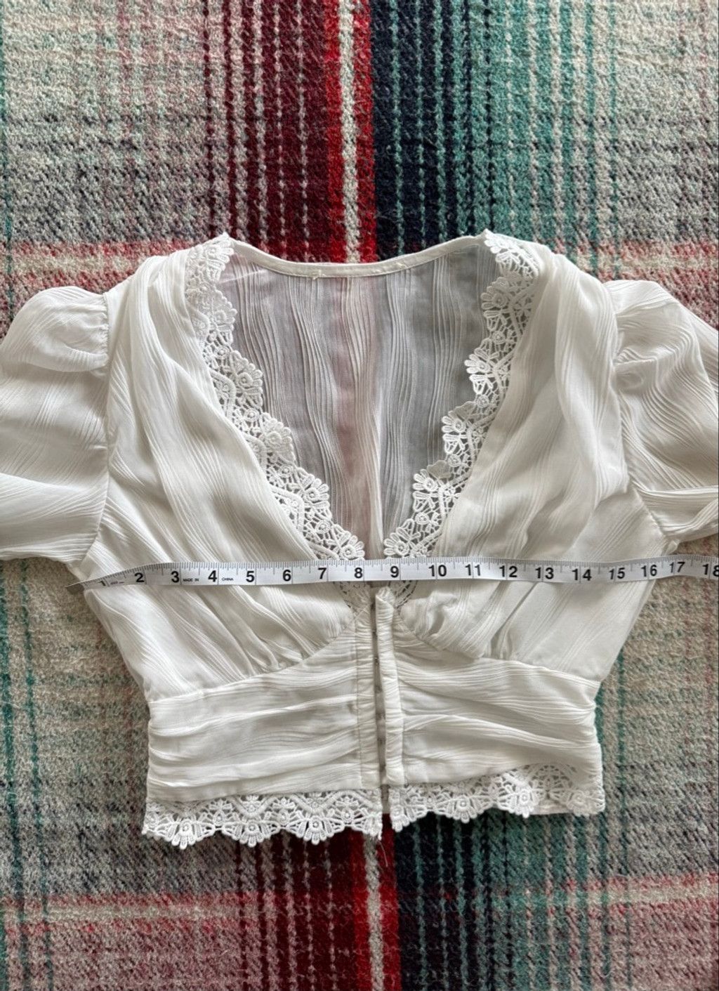 The Unbranded Brand Women's Unbranded White Lace Trim Cropped Blouse S Size S / US 4 / IT 40 - 5 Thumbnail