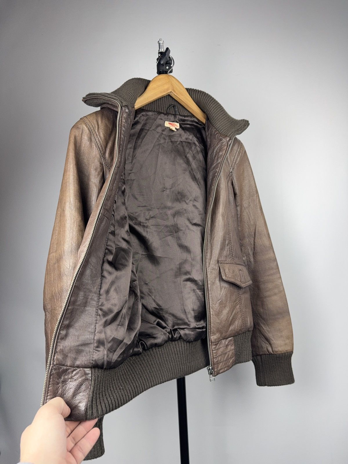 Japanese Brand 90s Retro Avant Garde Brown Leather Hooded Aviator Jacket Size XS / US 0-2 / IT 36-38 - 14 Thumbnail