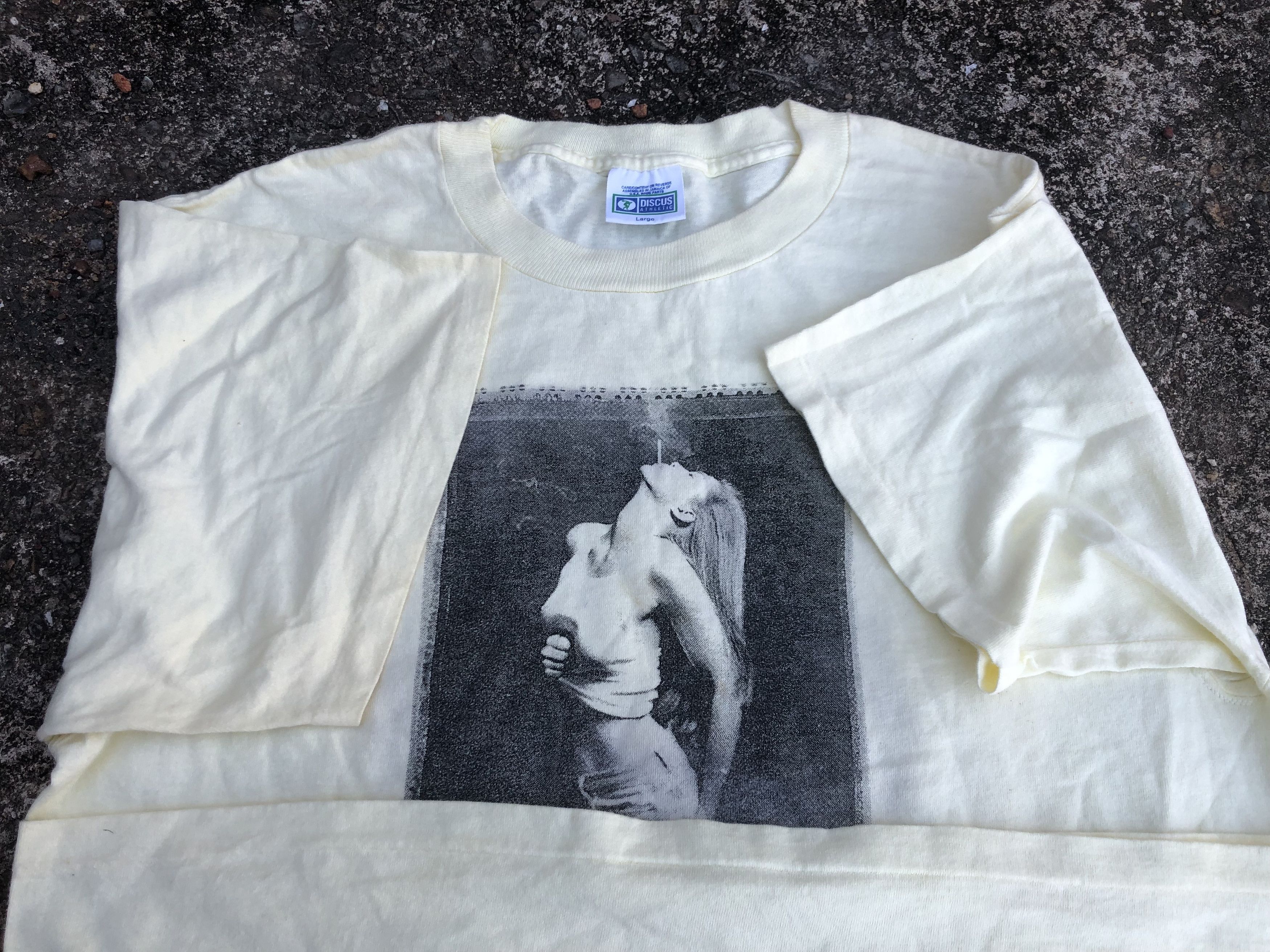 Vintage 🔥Vintage TRACI LORDS Erotic Photography Artwork T-shirt Size US L / EU 52-54 / 3 - 6 Thumbnail