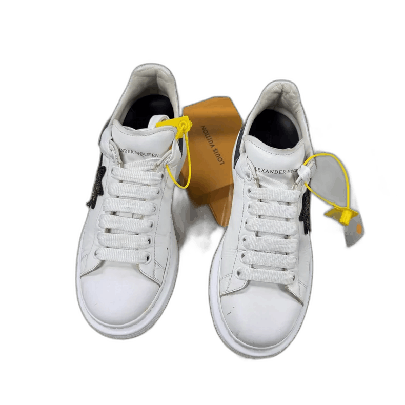 Alexander McQueen Alexander McQueen Leaf Embroidered Sneakers Size 39 Size US 8 / EU 41 - 1 Thumbnail