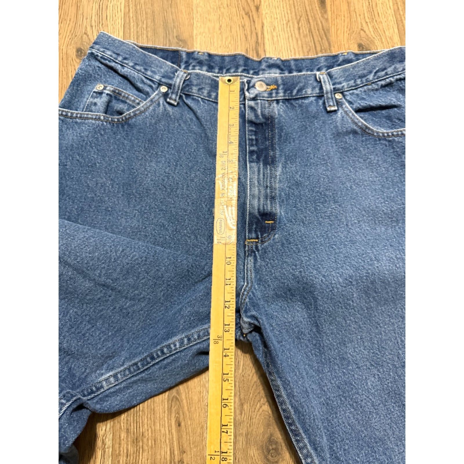 Wrangler Wrangler Jeans Mens 40x30 Blue Denim Straight Leg Pockets Medium Wash Regular Inseam 30in 5-Pocket Design Vintage: No) Size US 40 / EU 56 - 7 Thumbnail