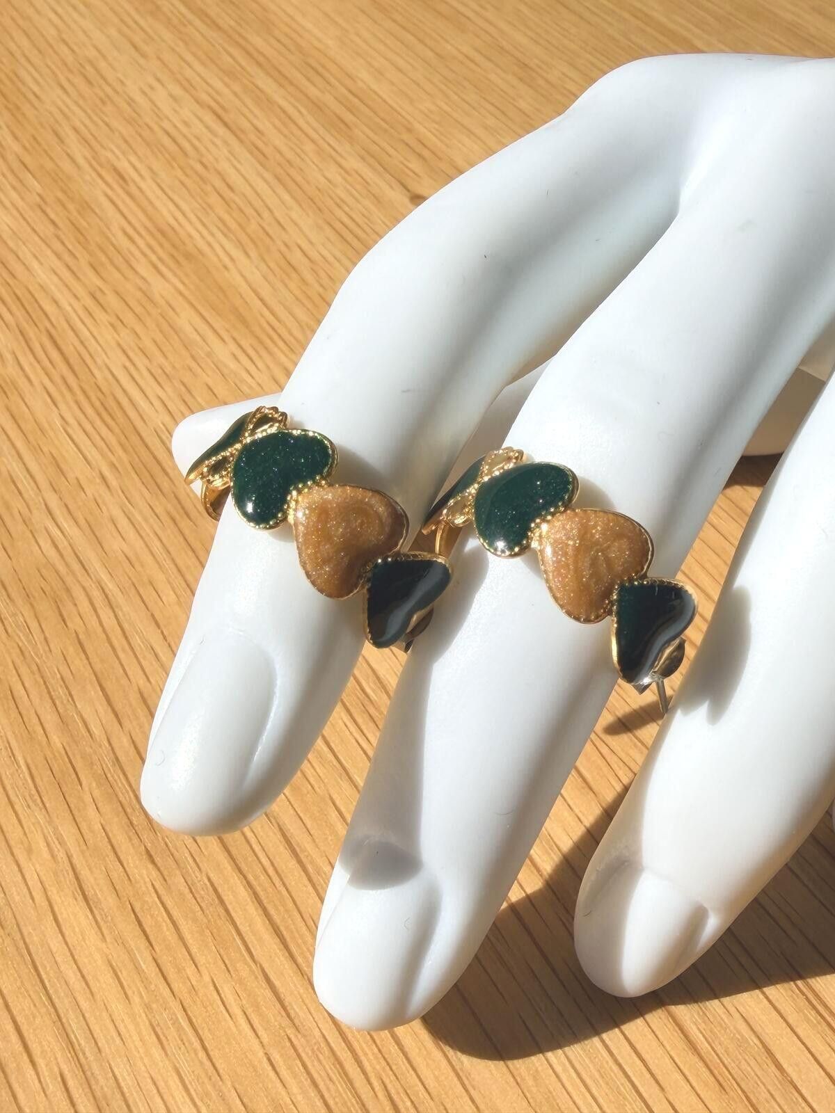 Other Vintage Glitter Enamel Heart Earrings Gold Tone Size ONE SIZE - 1 Thumbnail