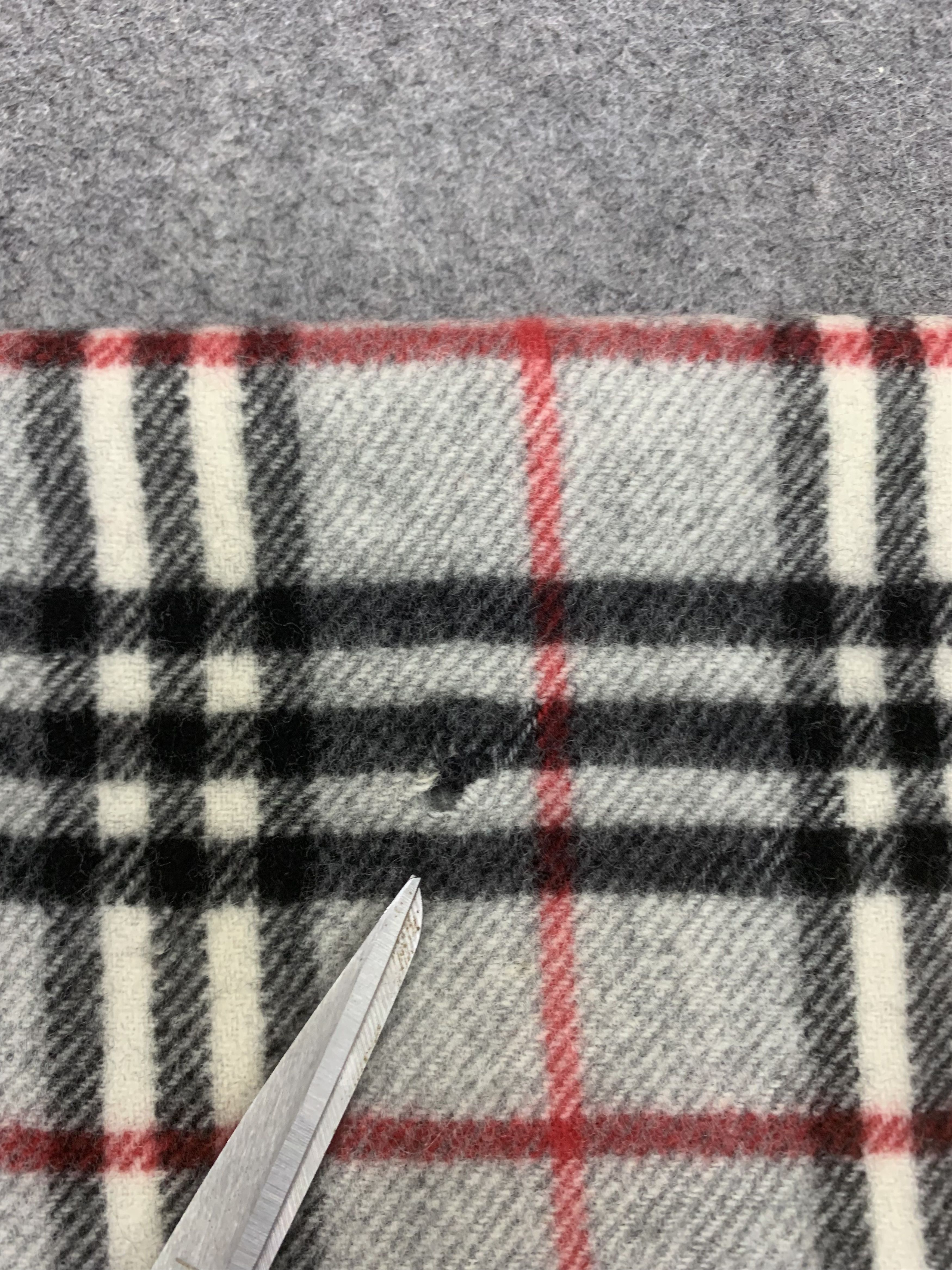 Burberry Burberrys Scarf Wool Muffler Neck Wrap BL9130 Size ONE SIZE - 6 Thumbnail