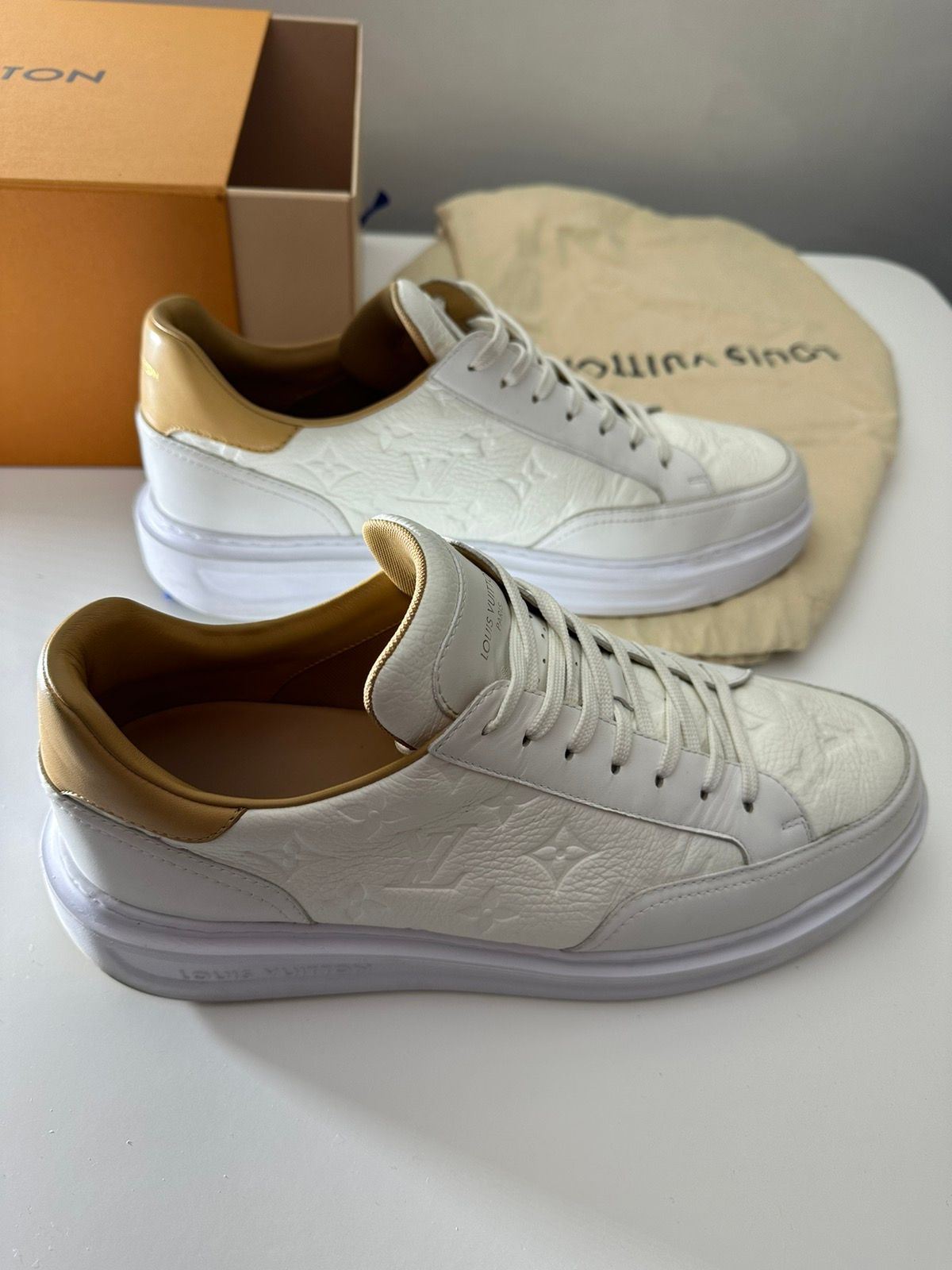 Louis Vuitton Beverly Hills Mens Sneakers 2022 Ss, White, 10.5 (Stock Check Required)