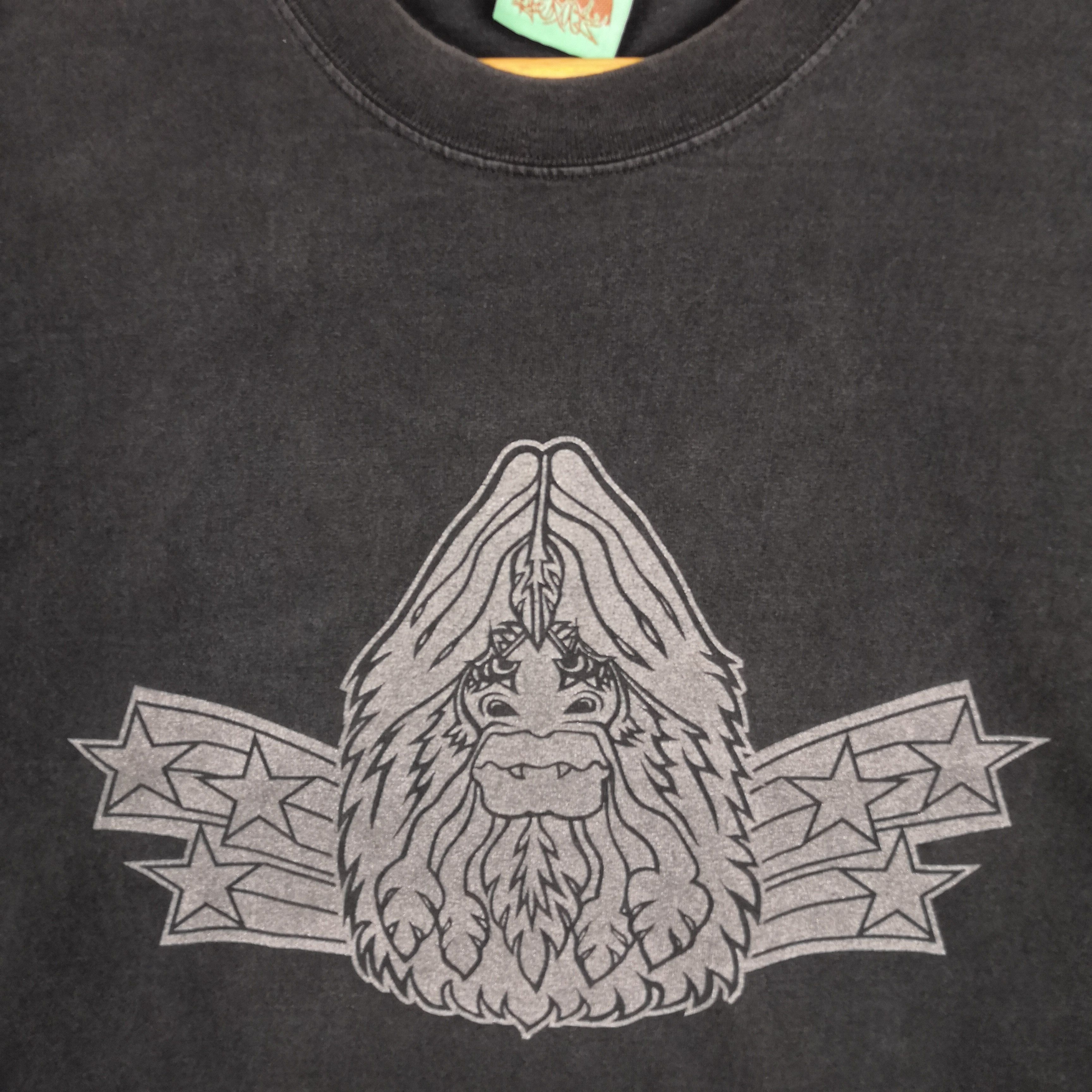 Japanese Brand Vintage Whatever Happen My Toys keep Tapping T-Shirt Tees Size US XXL / EU 58 / 5 - 4 Thumbnail