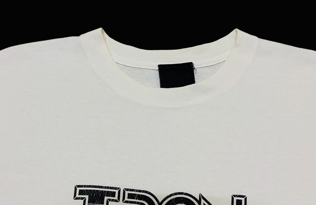 Disney × Vintage Vintage Action Movie Tron T-shirt 1990s Size US M / EU 48-50 / 2 - 7 Thumbnail