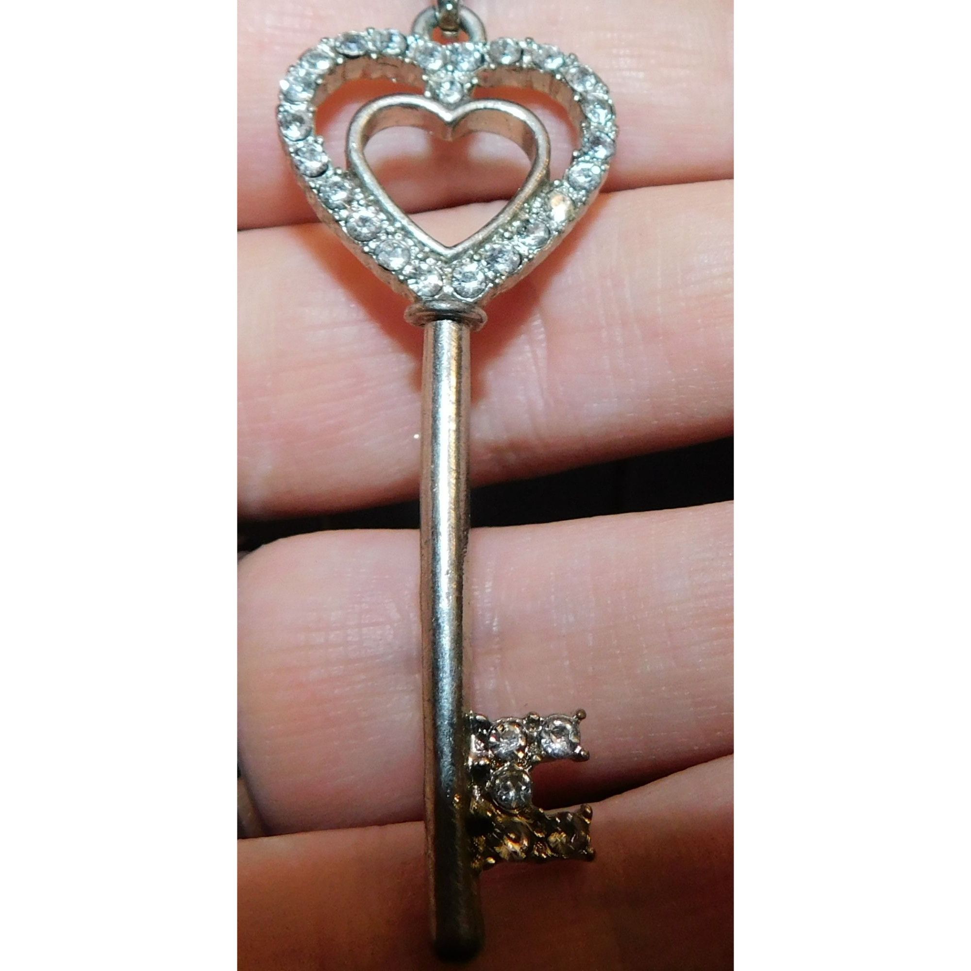 Other Whimsical Heart Key Necklace Silver Tone With Rhinestones Size ONE SIZE - 4 Thumbnail