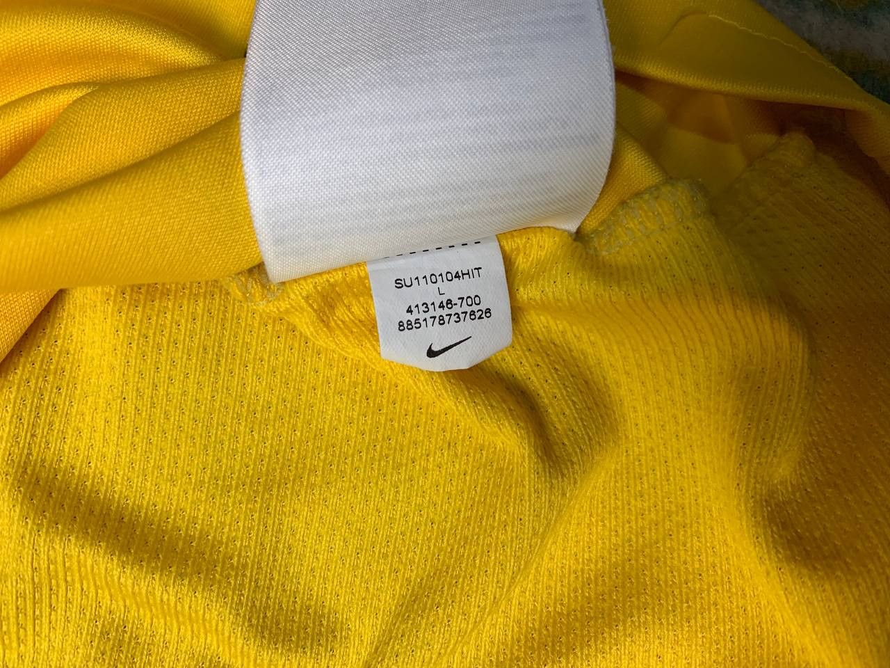Nike Dynamo Dresden Soccer Nike Heim Trikot 2011/12 STOLL SIGNED Size US L / EU 52-54 / 3 - 5 Thumbnail