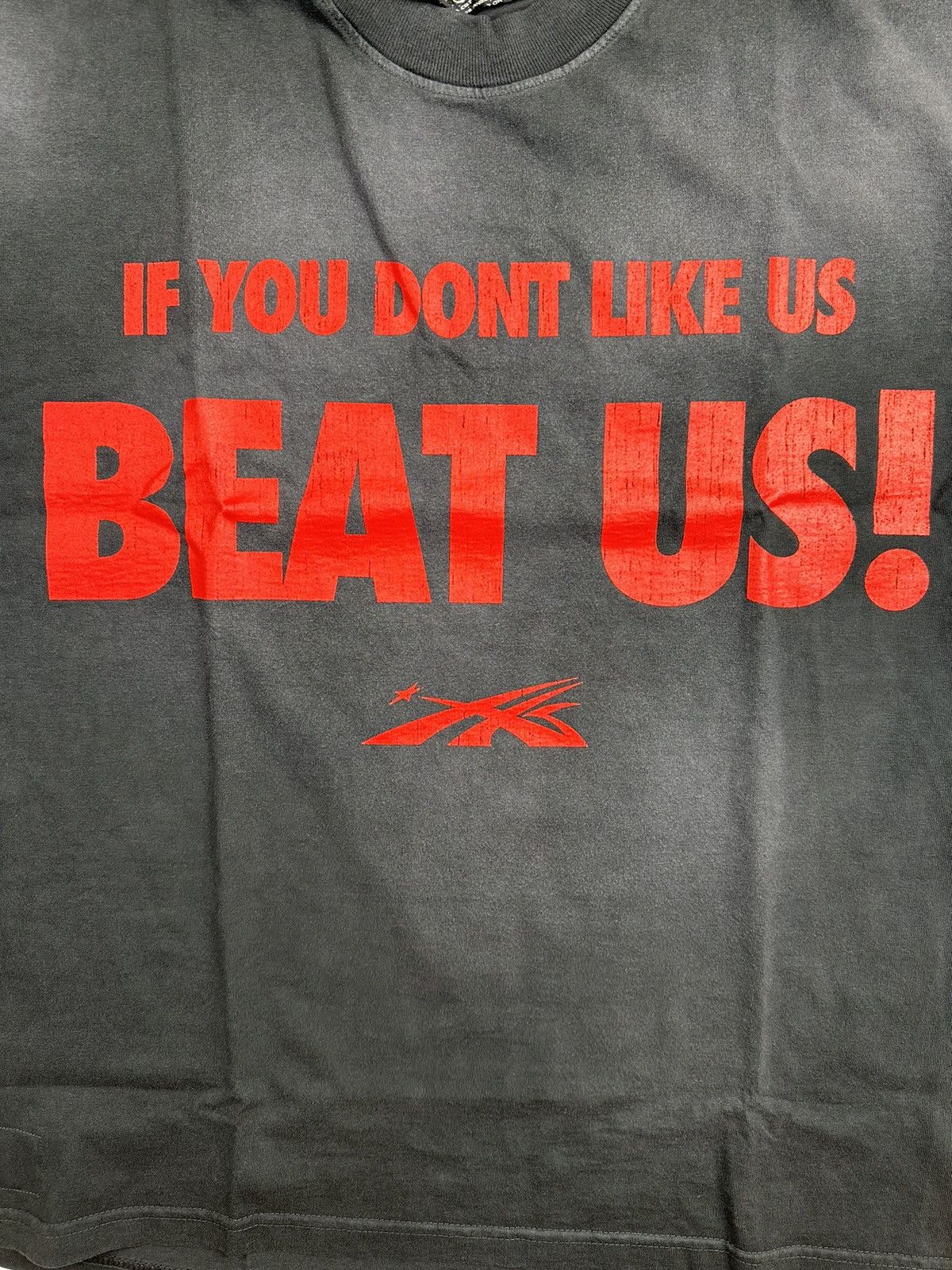 HELLSTAR Hellstar Beat Us! T-shirt Size US S / EU 44-46 / 1 - 2 Thumbnail