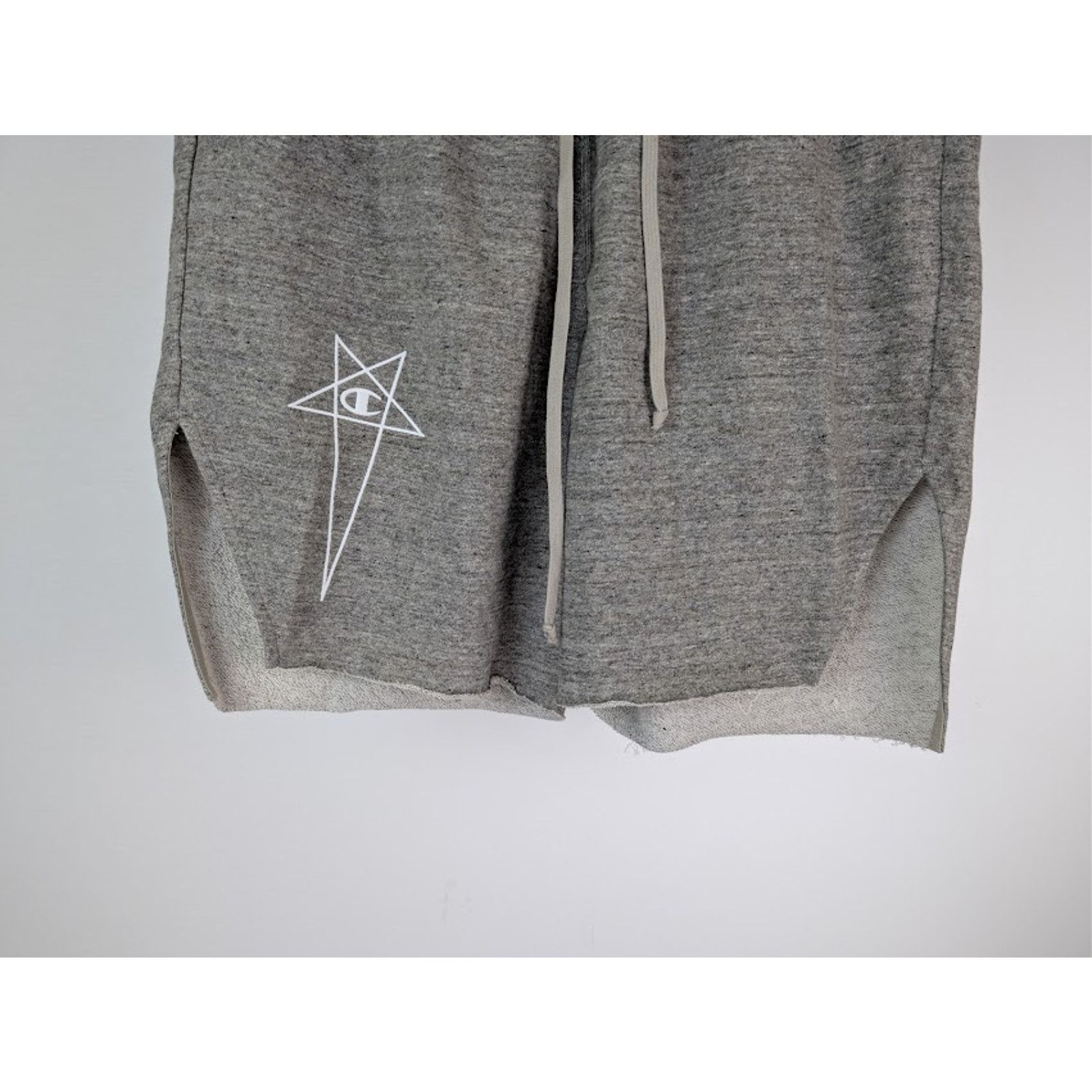 Champion × Rick Owens o1rshd1 Knitted Beveled Pods Shorts in Grey Melange S Size US 30 / EU 46 - 4 Thumbnail