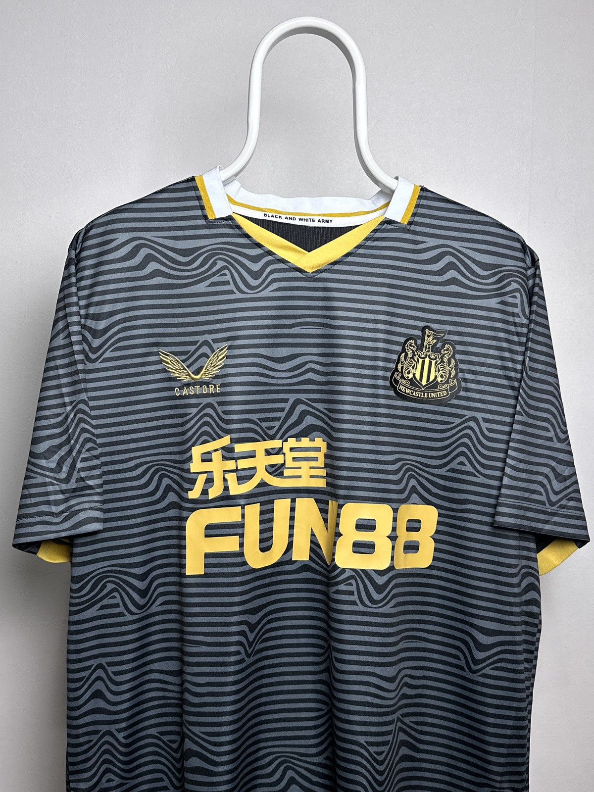 Castore Castore Newcastle United 2021/2022 Away Shirt Jersey Size US XXL / EU 58 / 5 - 2 Thumbnail