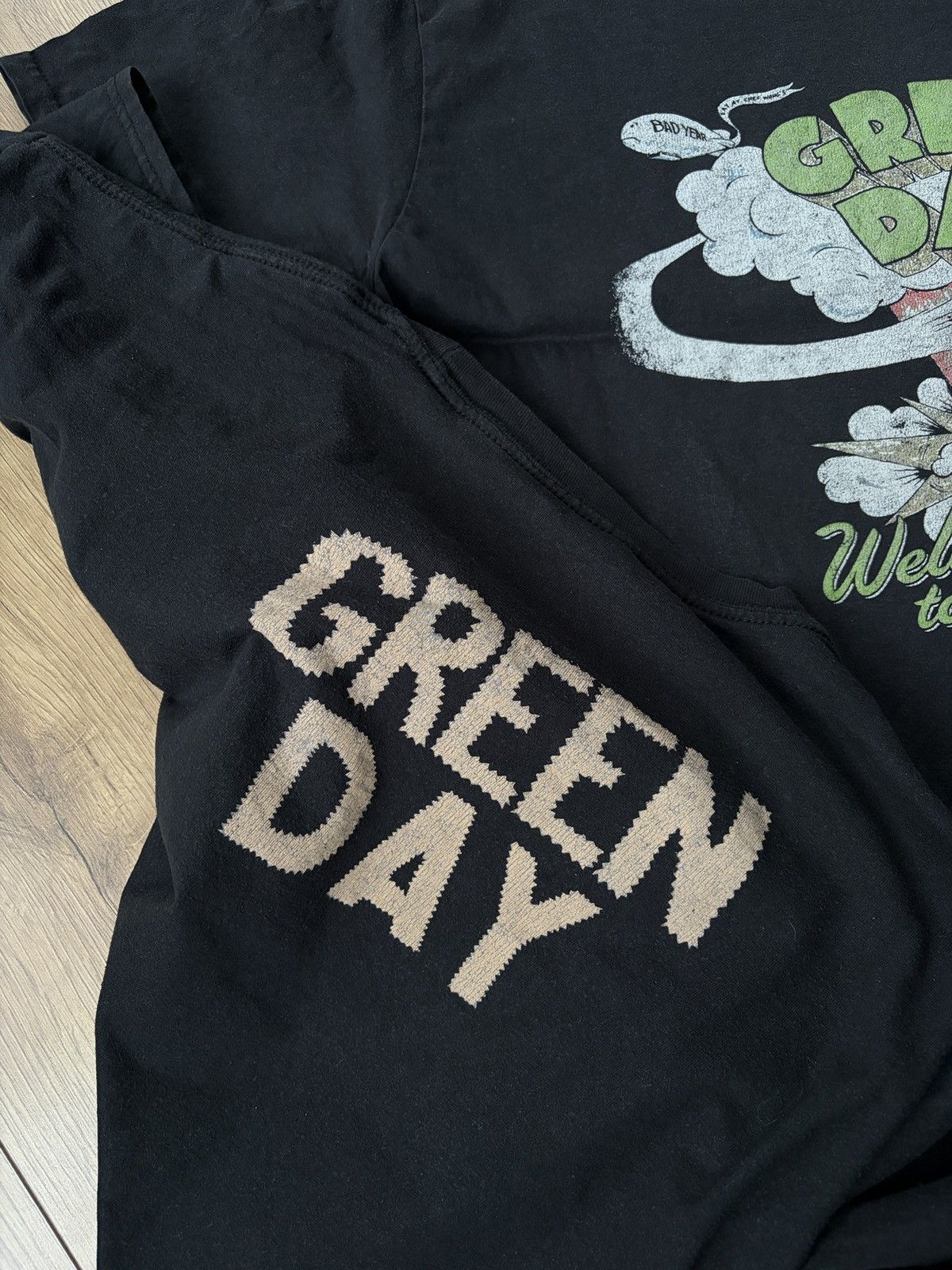 Band Tees Vintage Green Day 2 T-shirts Size US XL / EU 56 / 4 - 5 Thumbnail