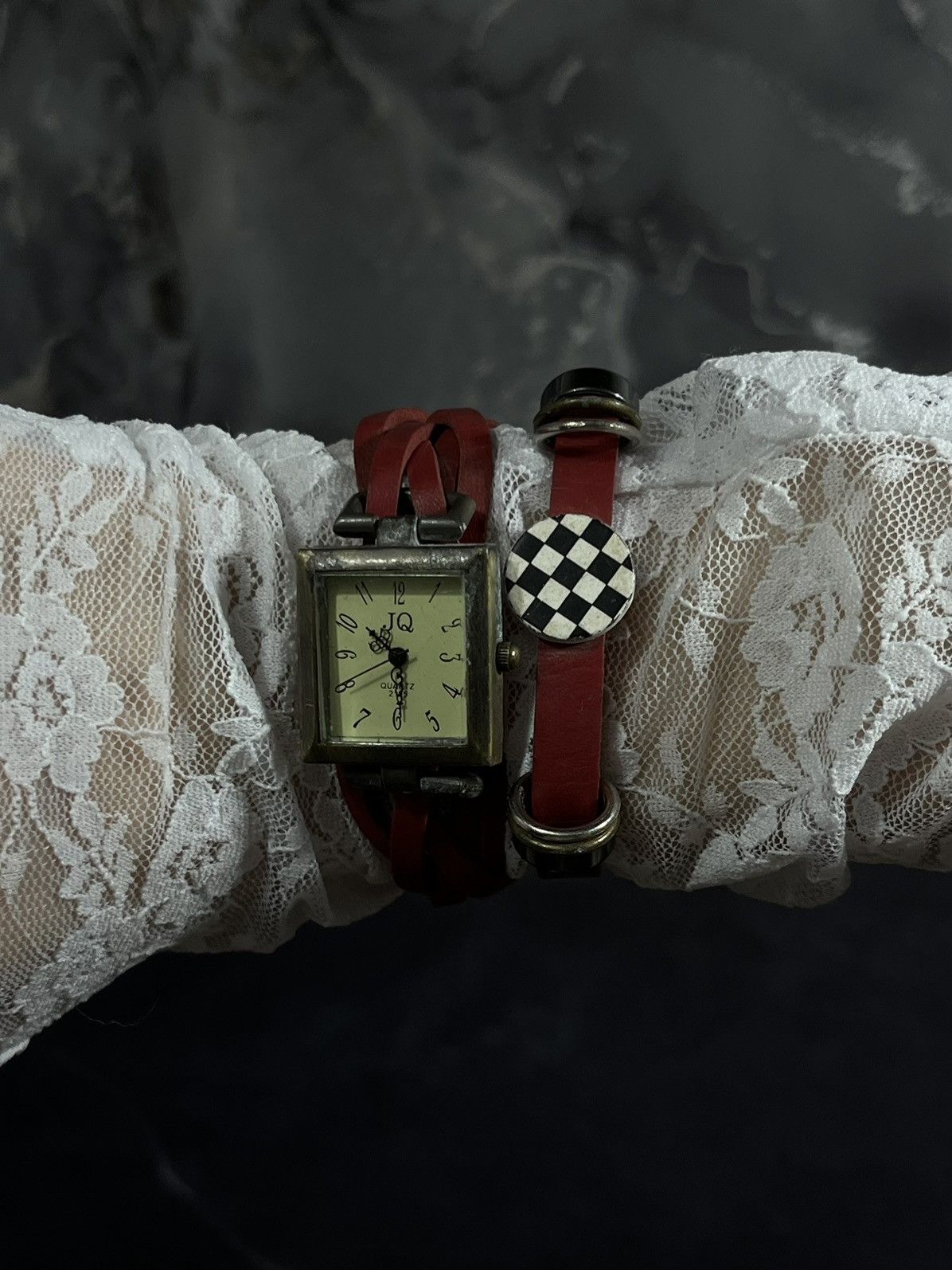 Jewelry × Vintage Vintage Red Leather Wrap Watch, Unique Boho Style Size ONE SIZE - 7 Thumbnail