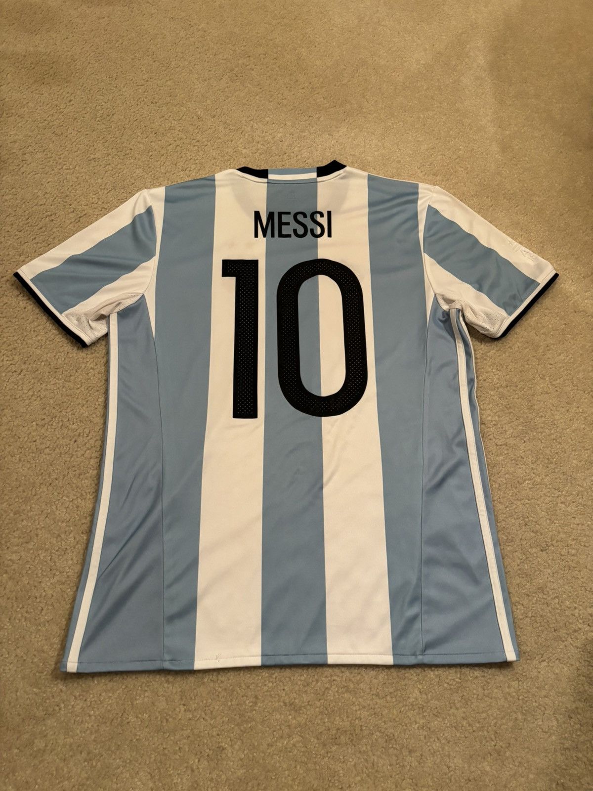 Adidas Argentina 2016/17 Messi Home Jersey Size US M / EU 48-50 / 2 - 9 Thumbnail