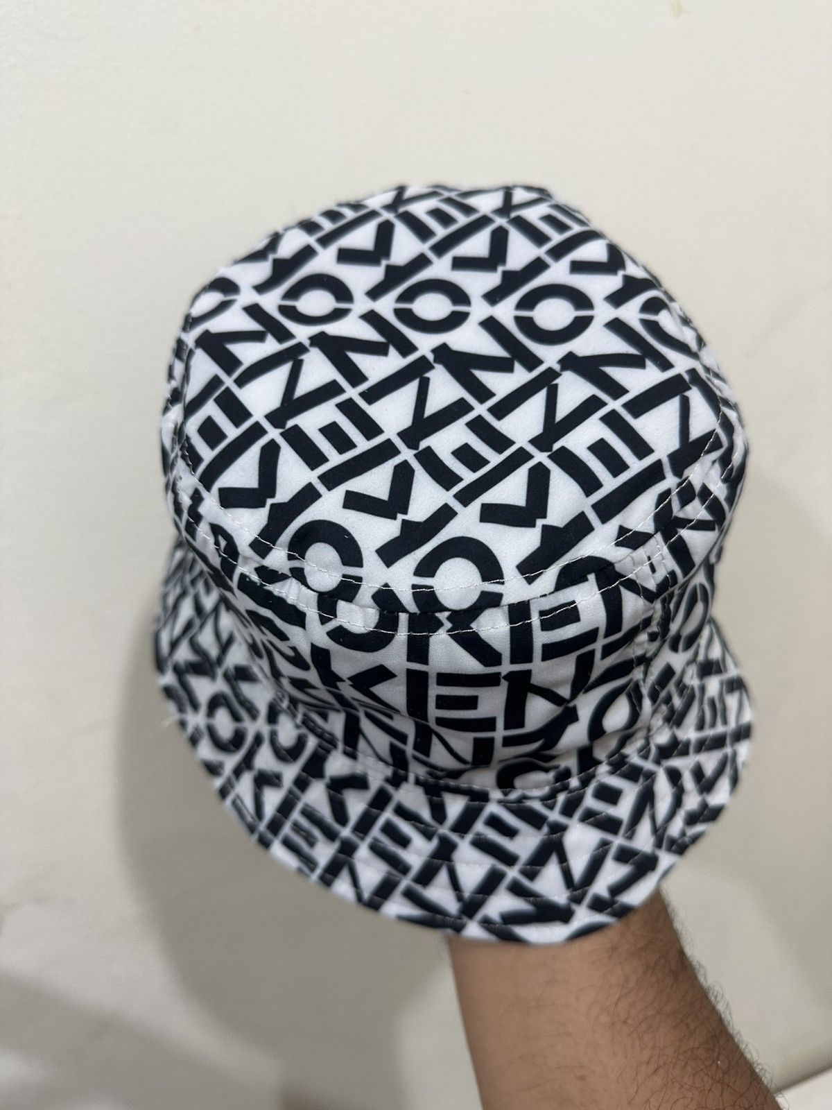 Kenzo Kenzo All Over Printed Reversible Bucket Hat Size ONE SIZE - 4 Thumbnail