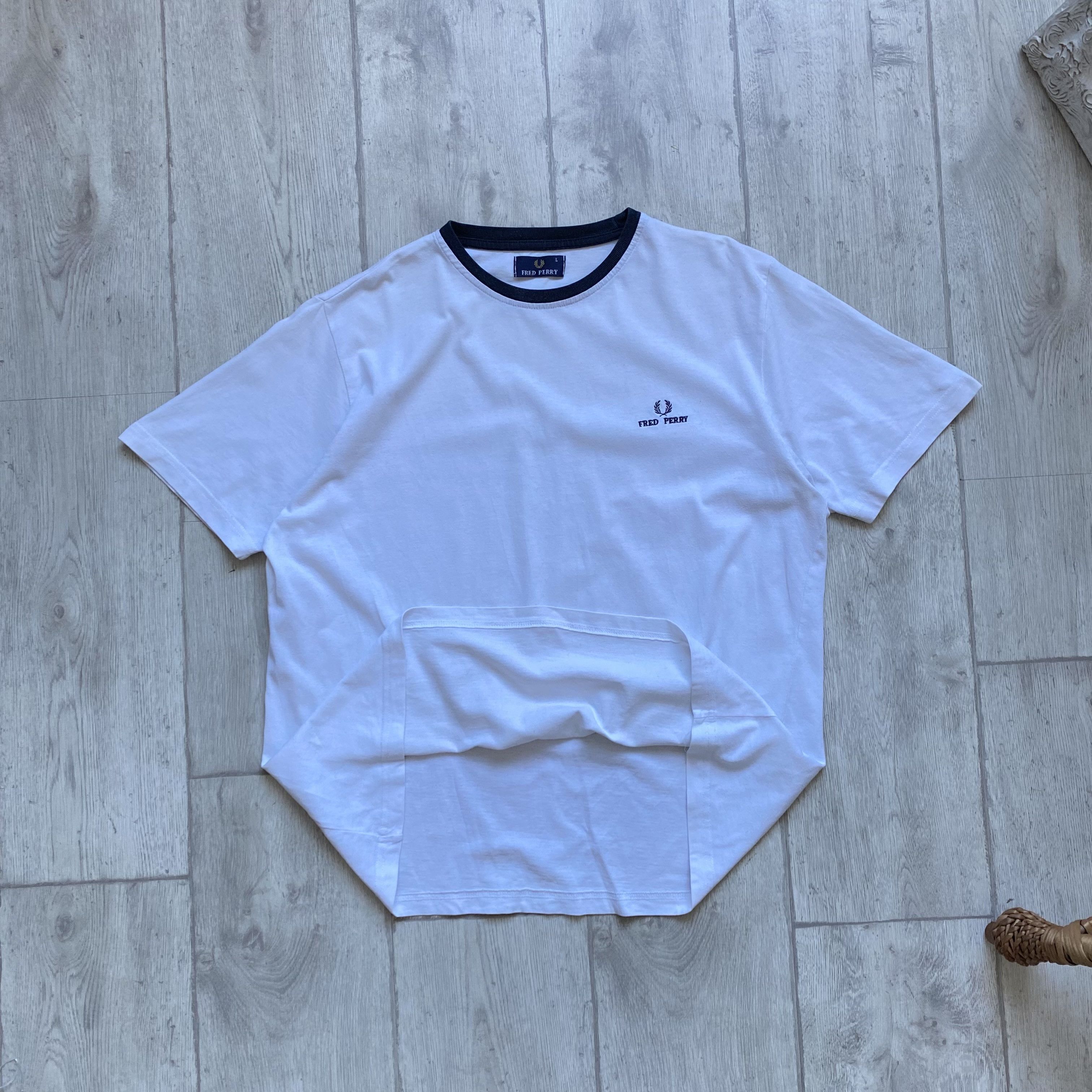 Fred Perry 80s Vintage Fred Perry Boxy Tee small logo Size US M / EU 48-50 / 2 - 7 Thumbnail