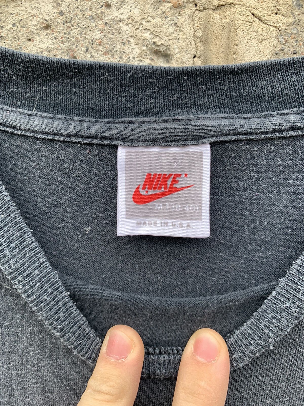 Nike × Vintage Nike vintage faded t shirt y2k Size US M / EU 48-50 / 2 - 7 Thumbnail