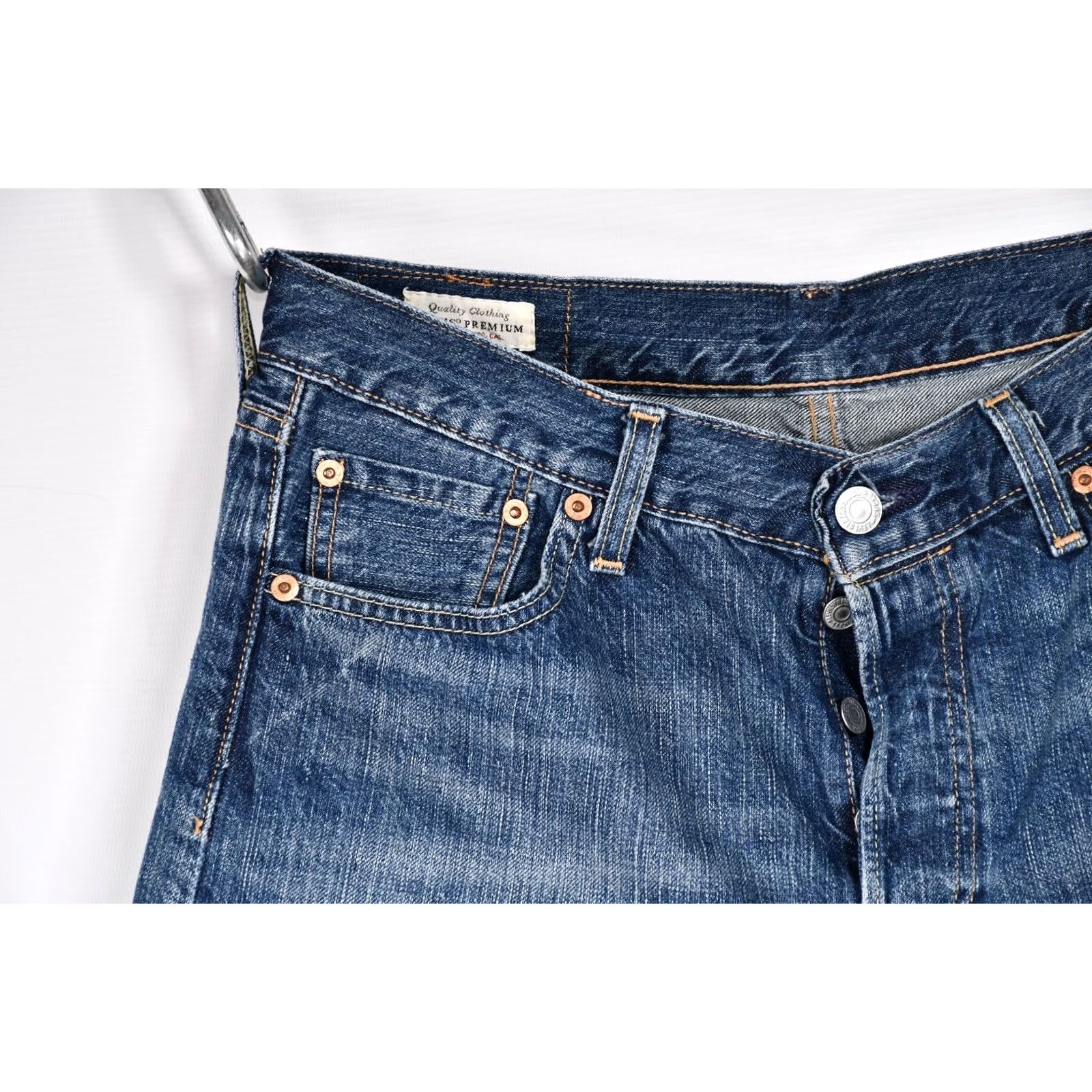 Levi's LEVI'S 501 Men's Jean Shorts Button Fly Blue Cotton Denim 30 Big E Regular Waist 15.75in Inseam 9.84in Length 20.87in 100% Cotton Casual Men Clothing Size US 30 / EU 46 - 3 Thumbnail