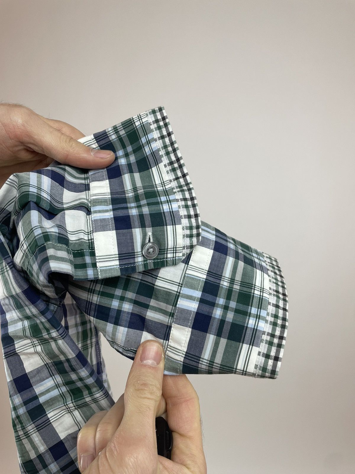 Hugo Boss HUGO BOSS Plaid shirt long sleeve size L Size US L / EU 52-54 / 3 - 14 Thumbnail