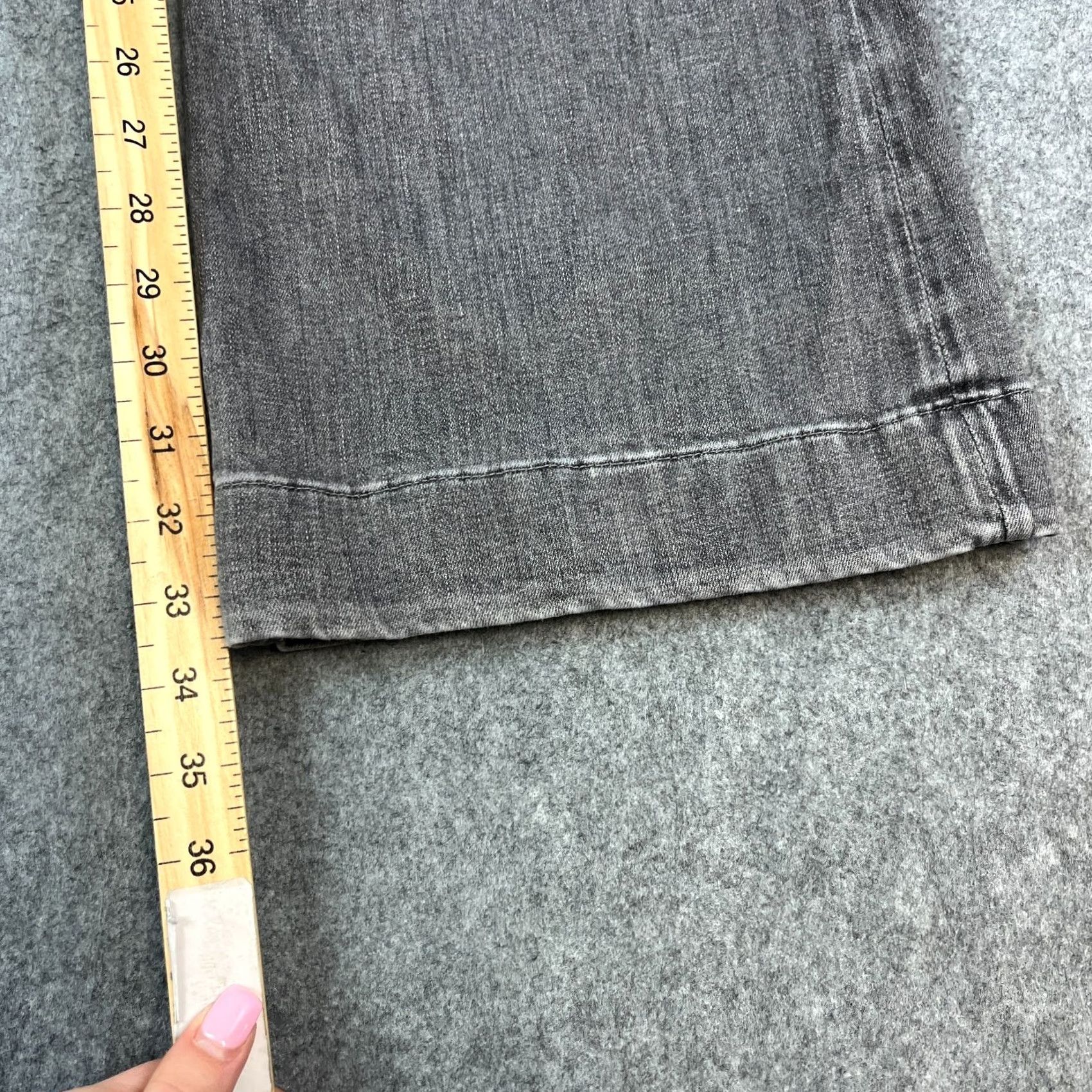 7 For All Mankind 7 For All Mankind Womens Jeans Bootcut Regular 25 34 Grey Denim Stretch High Waist 34 In Inside Leg 25 in Waist Leather Patch Logo Clean Vintage No Size 28" / US 6 / IT 42 - 4 Thumbnail