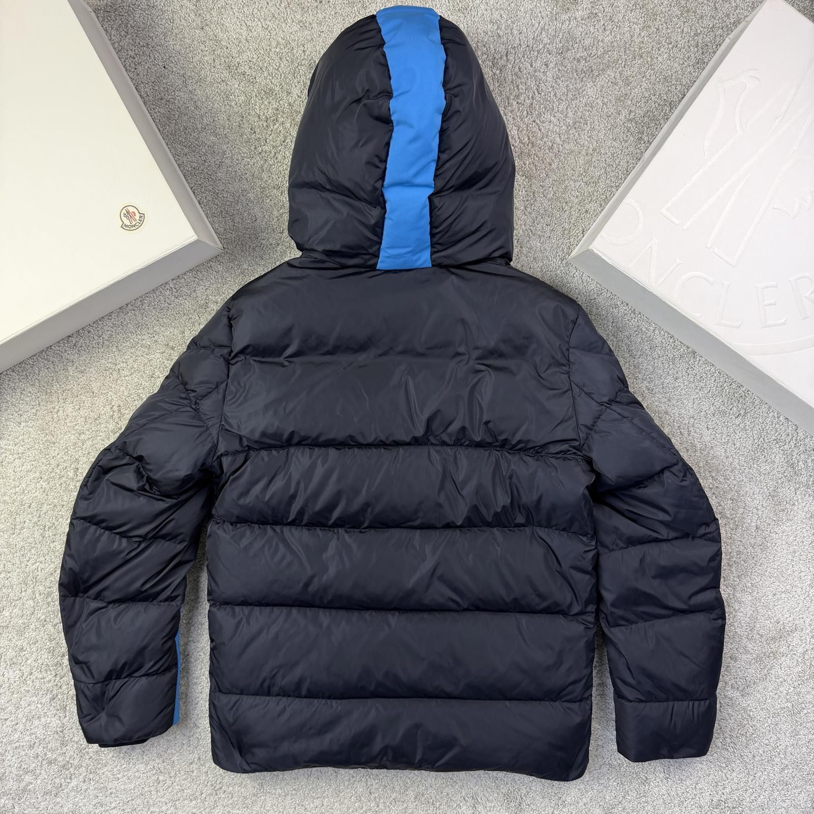 Moncler Moncler Drake Size 1 S Size US S / EU 44-46 / 1 - 4 Thumbnail