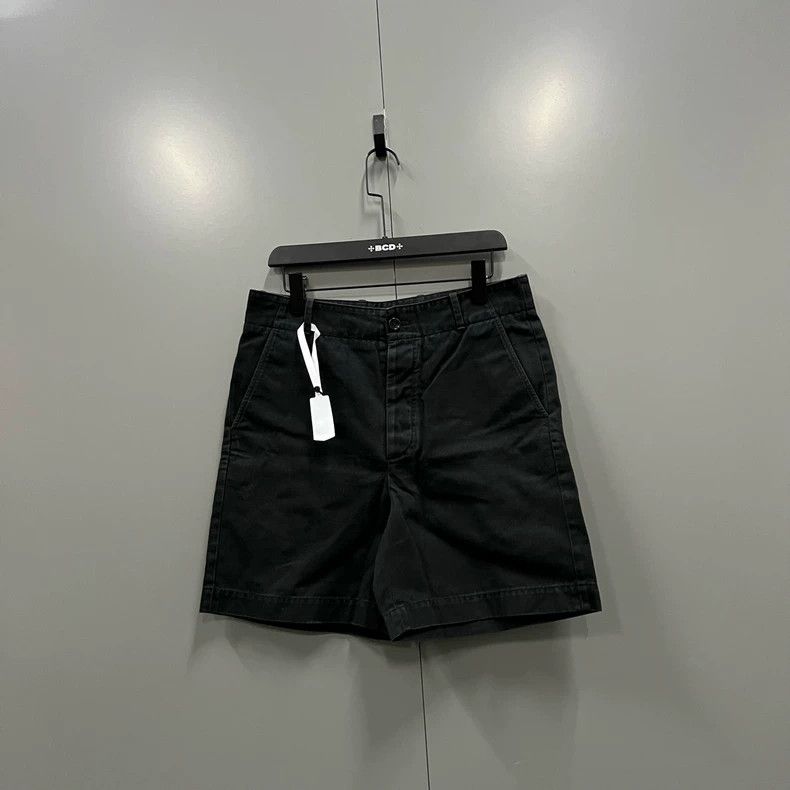 Gucci Gucci Black embroidered logo shorts 2503-Nextarrow Size US 30 / EU 46 - 1 Thumbnail