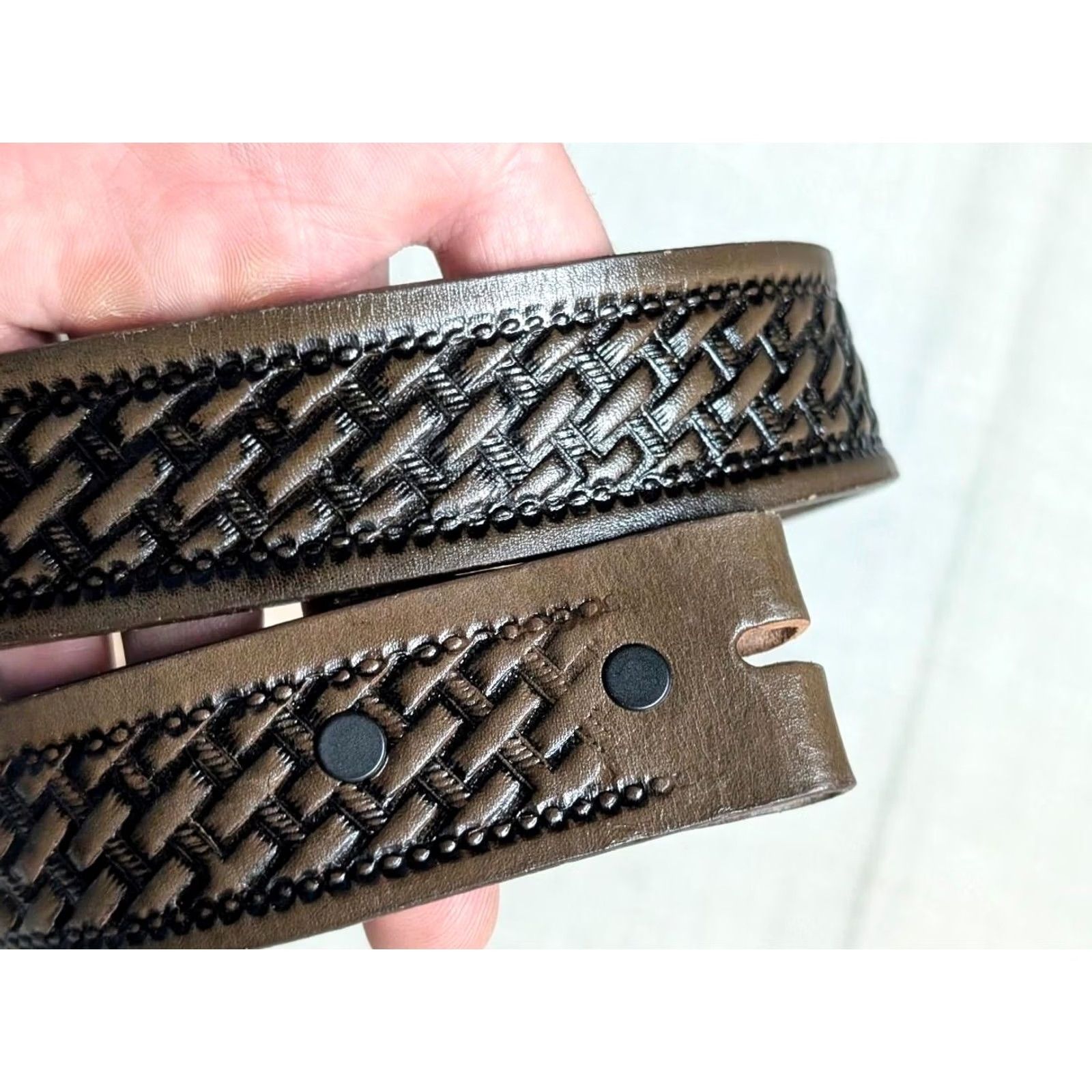 Vintage vintage TOOLED buckle belt WESTERN handcrafted 34 brown COWHIDE leather COWBOY Size 34 - 2 Thumbnail