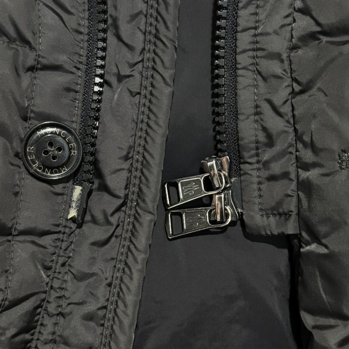 Moncler Moncler JACOB men's Down jacket Size US M / EU 48-50 / 2 - 14 Thumbnail