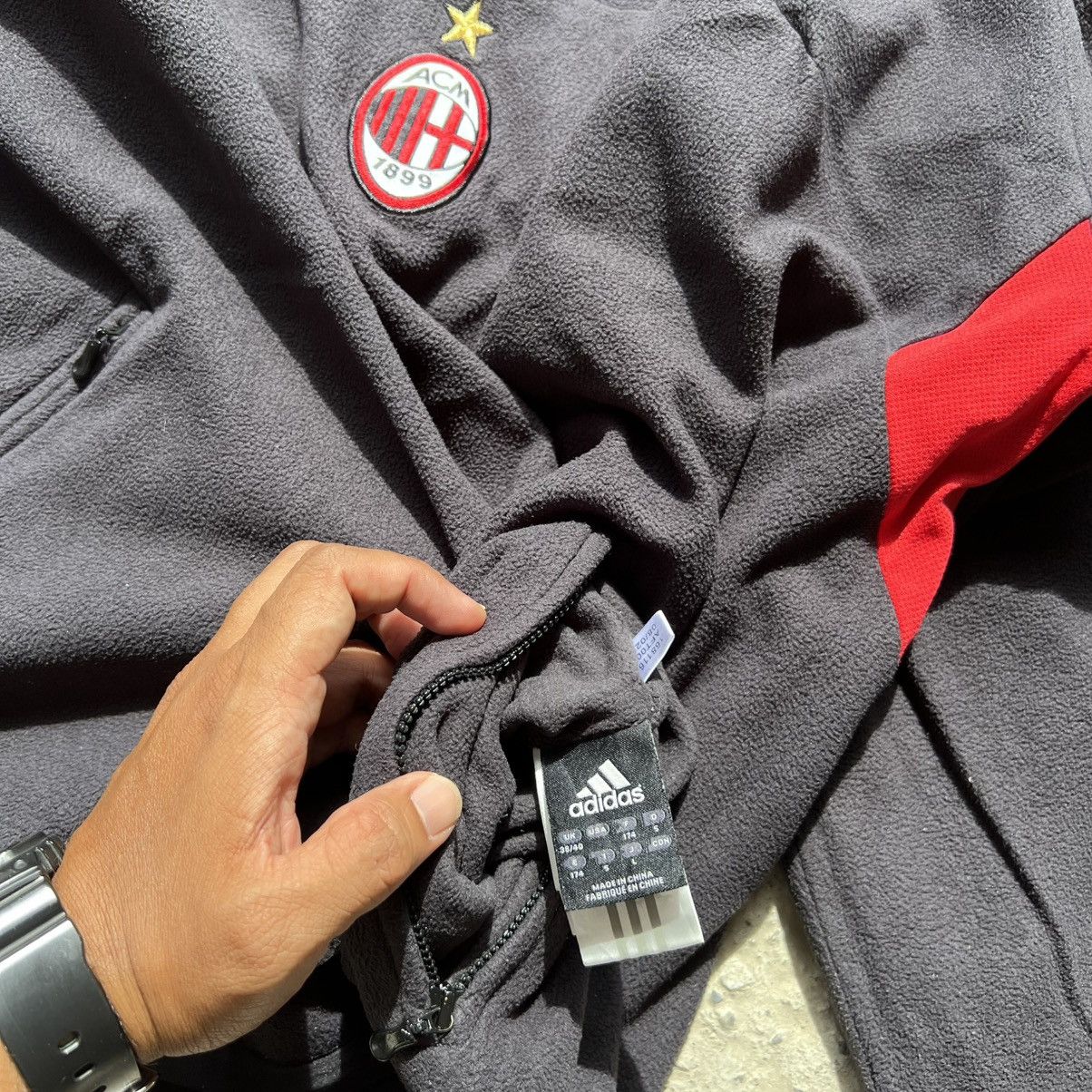 Adidas Vintage Adidas AC Milan Reversible Fleece / Nylon Jacket Size US L / EU 52-54 / 3 - 11 Thumbnail