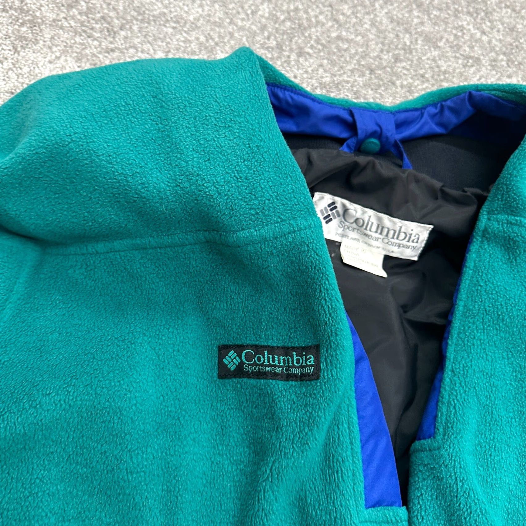 Vintage VINTAGE Columbia Jacket Mens Large Green Full Zip Fleece Lined Collarless Outdoor Casual Size US L / EU 52-54 / 3 - 4 Thumbnail