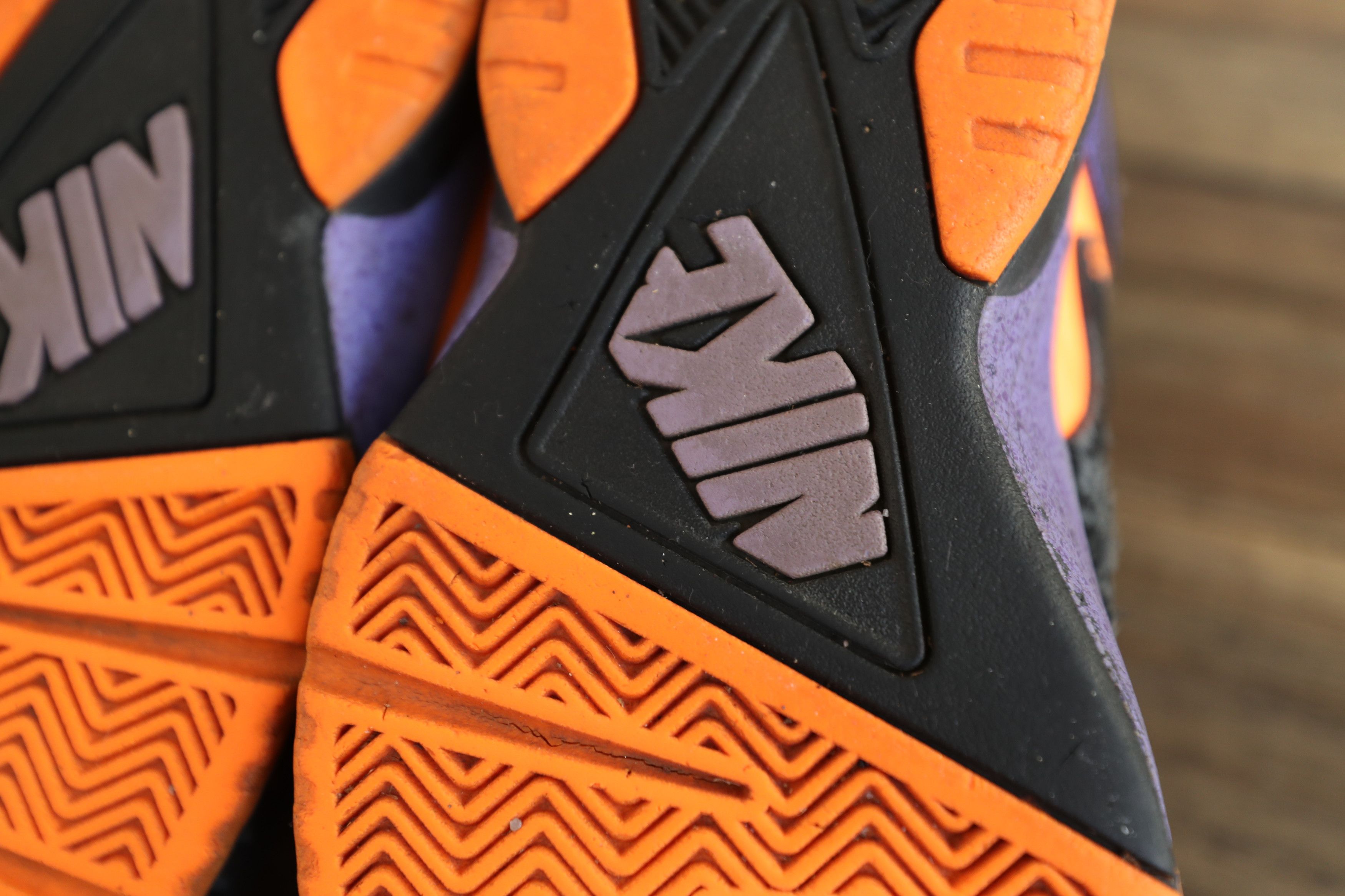 Nike Nike Air Tech Challenge Huarache Suns (10.5) Size US 10.5 / EU 43-44 - 17 Thumbnail