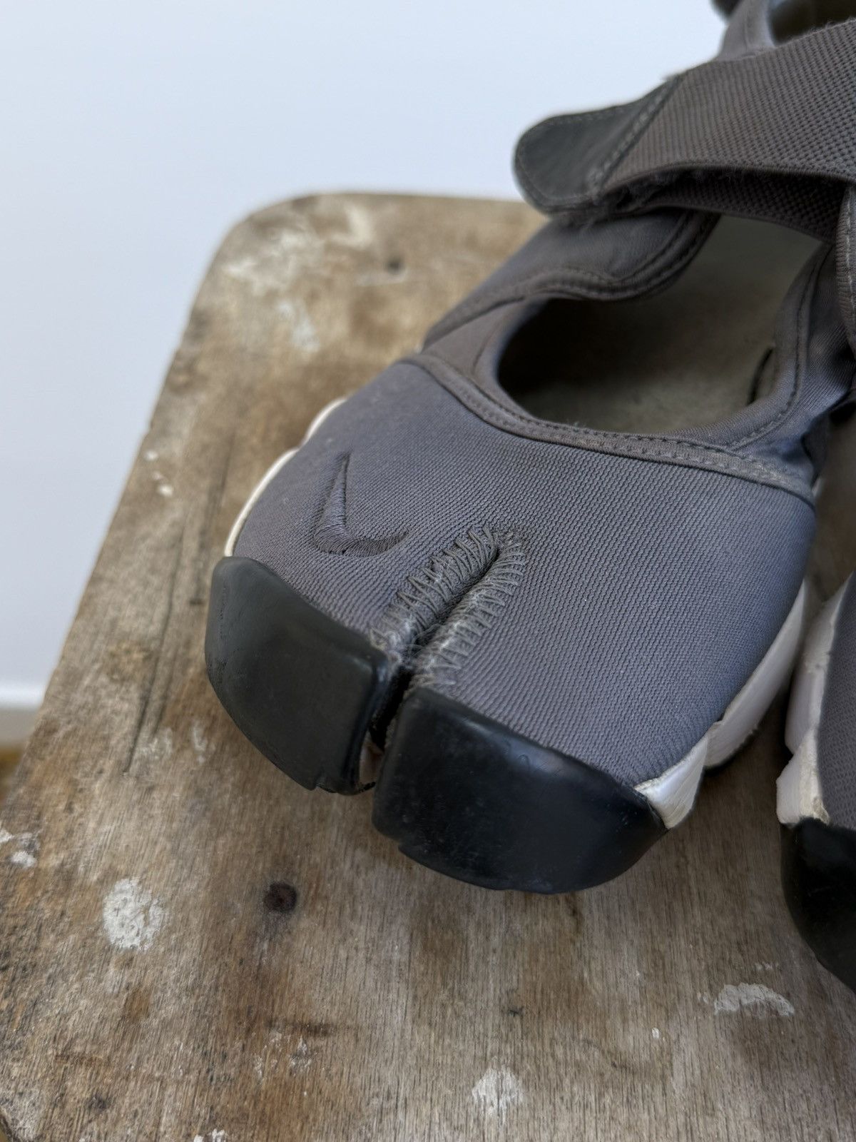 Nike Vintage Nike Rift Tabi Sneakers Japanese Style Size US 10 / EU 43 - 3 Thumbnail