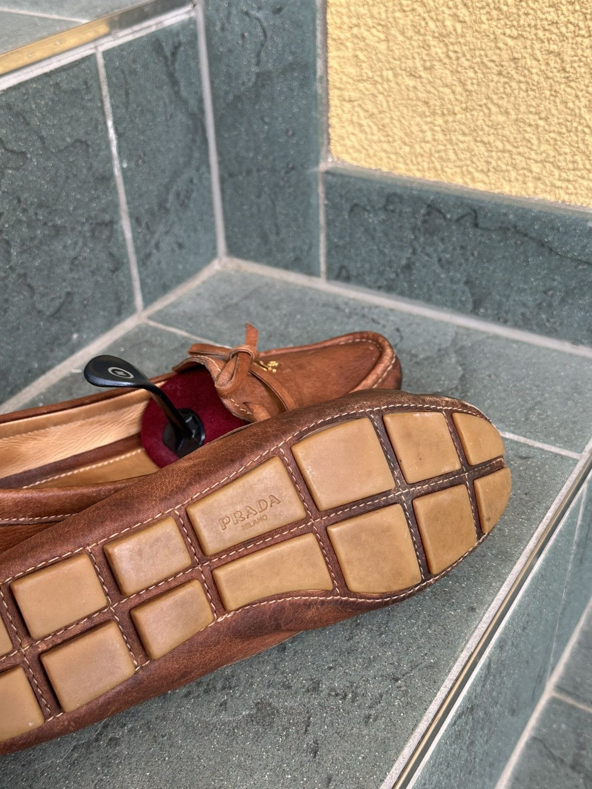 Prada Prada Leather Loafers Brown Low Made In Italy Luxury Rare 36 Size US 5.5 / IT 35.5 - 14 Thumbnail