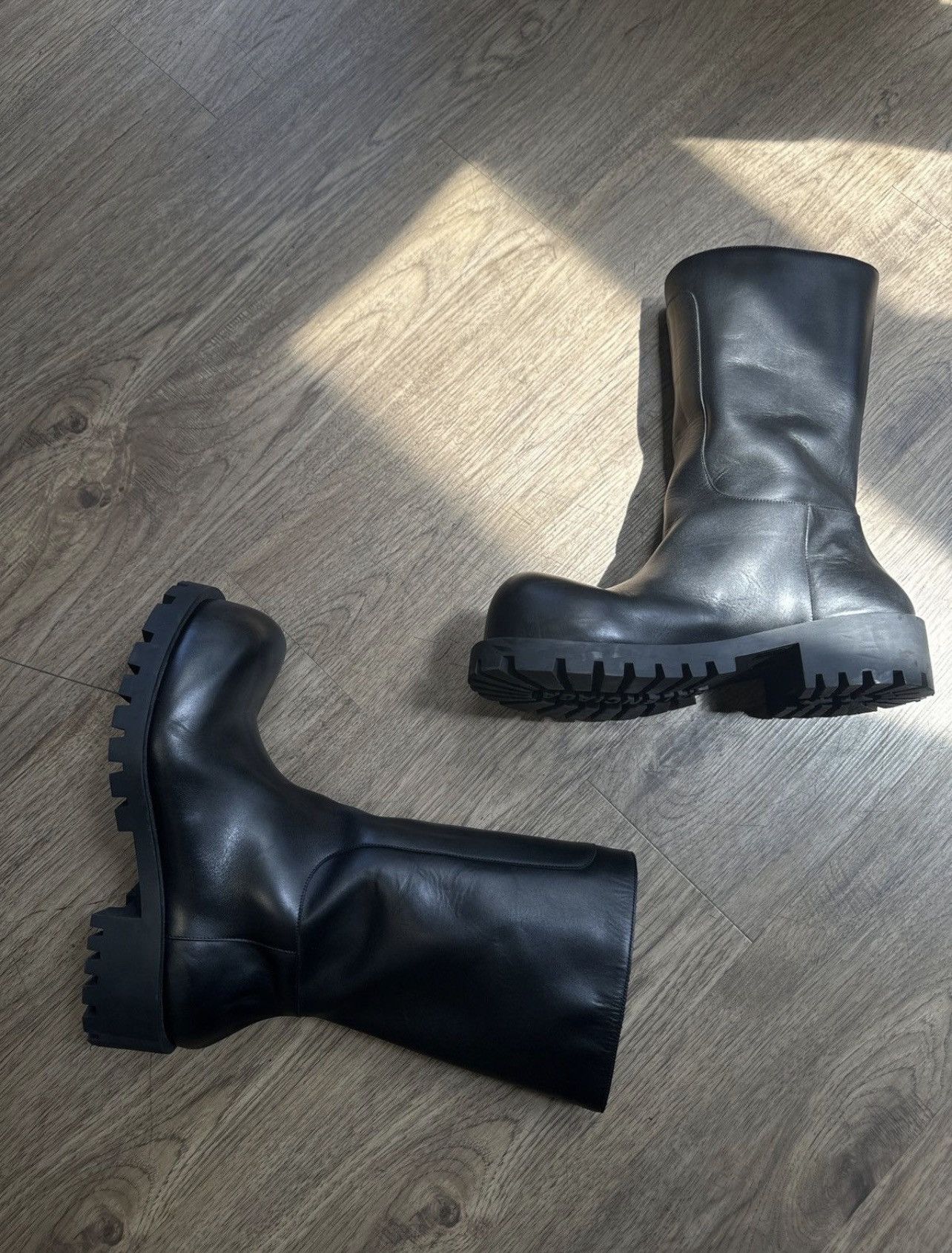 Balenciaga Open on: Balenciaga Hummer Boots Calf Skin Size US 10.5 / EU 43-44 - 1 Thumbnail