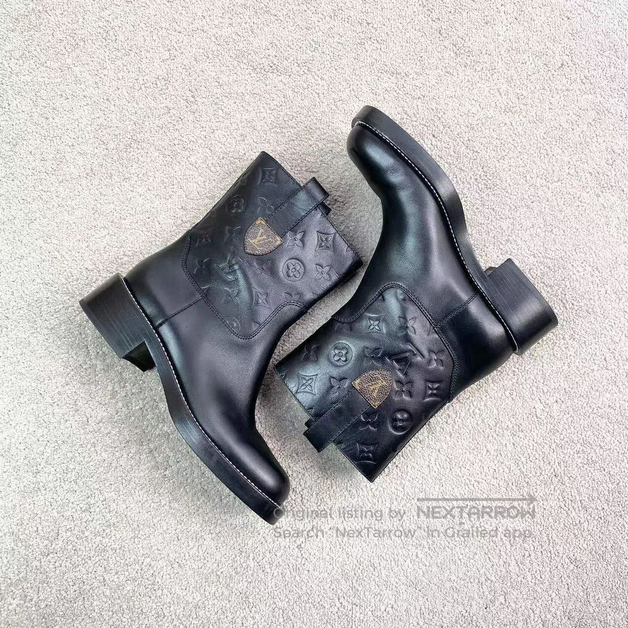 Louis Vuitton Louis Vuitton Old-Fashioned Embossed Ankle Boots, Mid-Calf Size US 6.5 / IT 36.5 - 4 Thumbnail