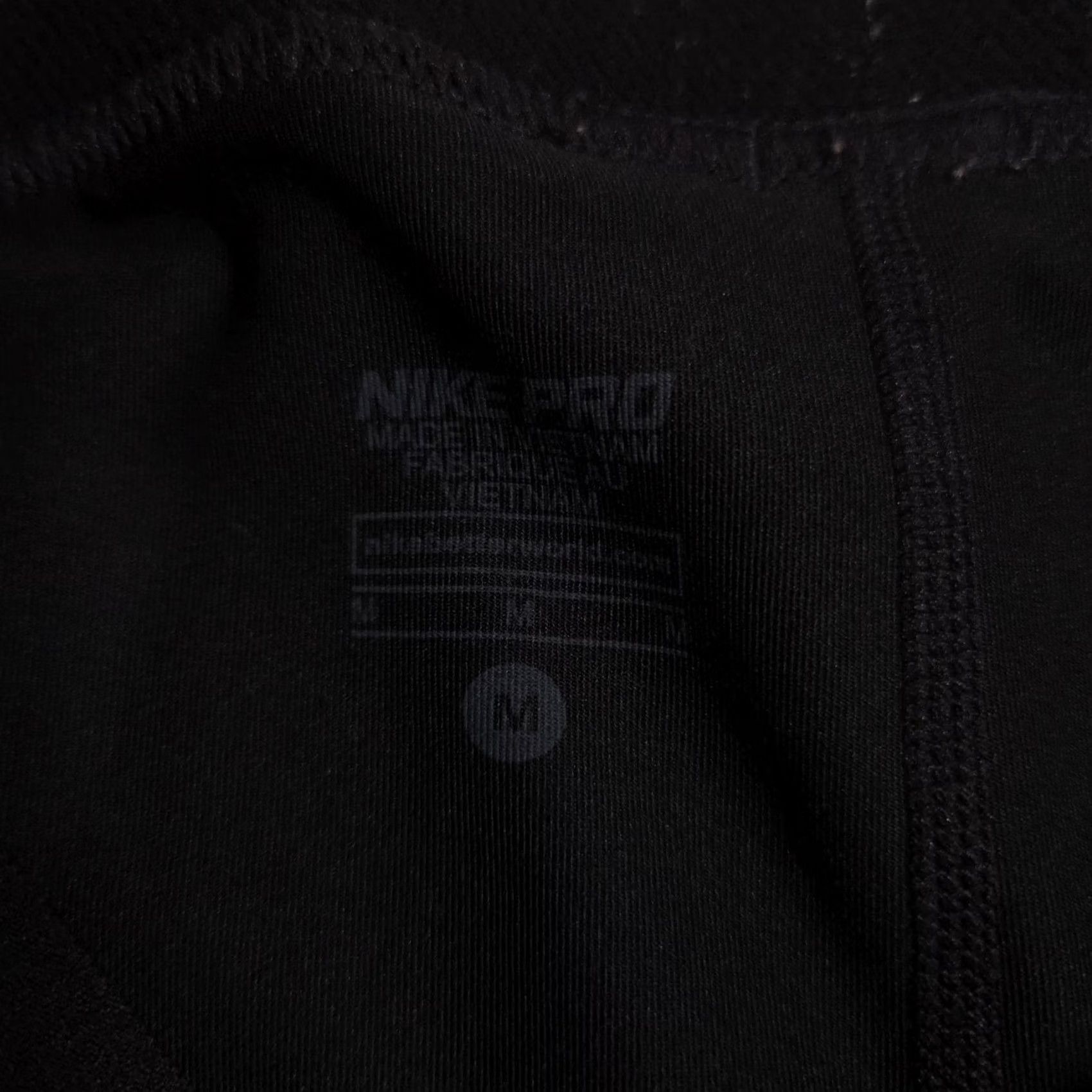 Nike VINTAGE Nike Pro Compression Pants Womens Medium Black 3/4 Leggings Dri-FIT Athletic Gym Size 32" / US 10 / IT 46 - 6 Thumbnail