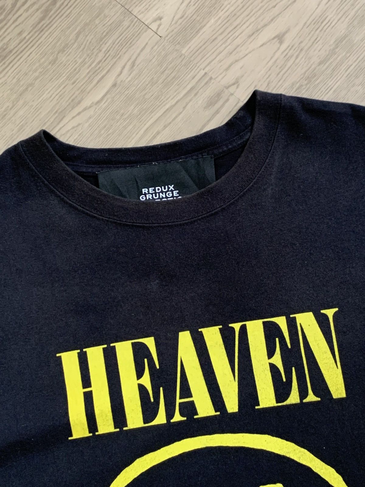 Heaven by Marc Jacobs Marc Jacobs Archive Redux Grunge Heaven Nirvana Smile Tshirt Size US S / EU 44-46 / 1 - 3 Thumbnail