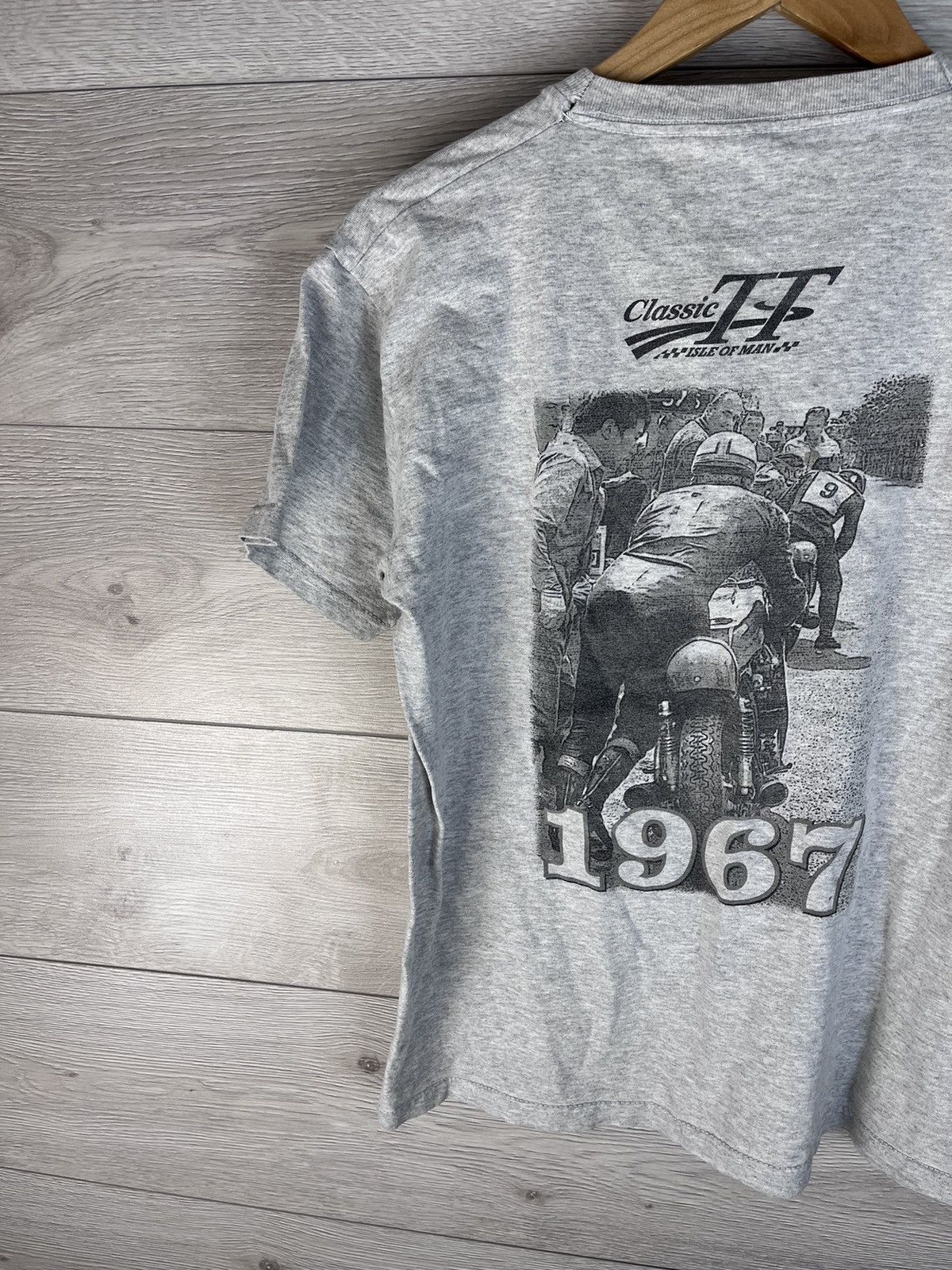 Fruit Of The Loom Vintage men’s t-shirt Moro merch Agostini V Hailwood size m Size US M / EU 48-50 / 2 - 9 Thumbnail