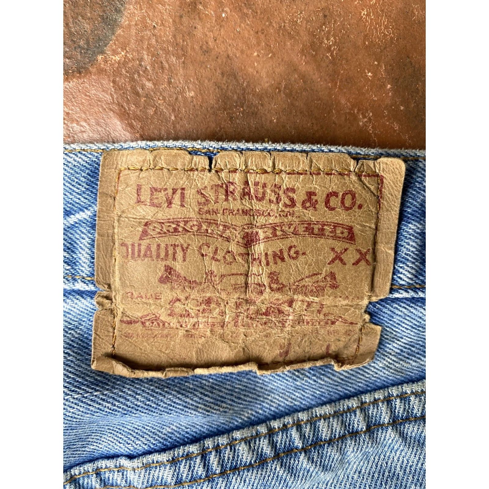 Levi's VINTAGE Levi's 501 XX Button Fly Jeans Men Size 33 X 34 USA Distressed Modern Vintage Distressed 501 XX USA Size US 33 - 2 Thumbnail
