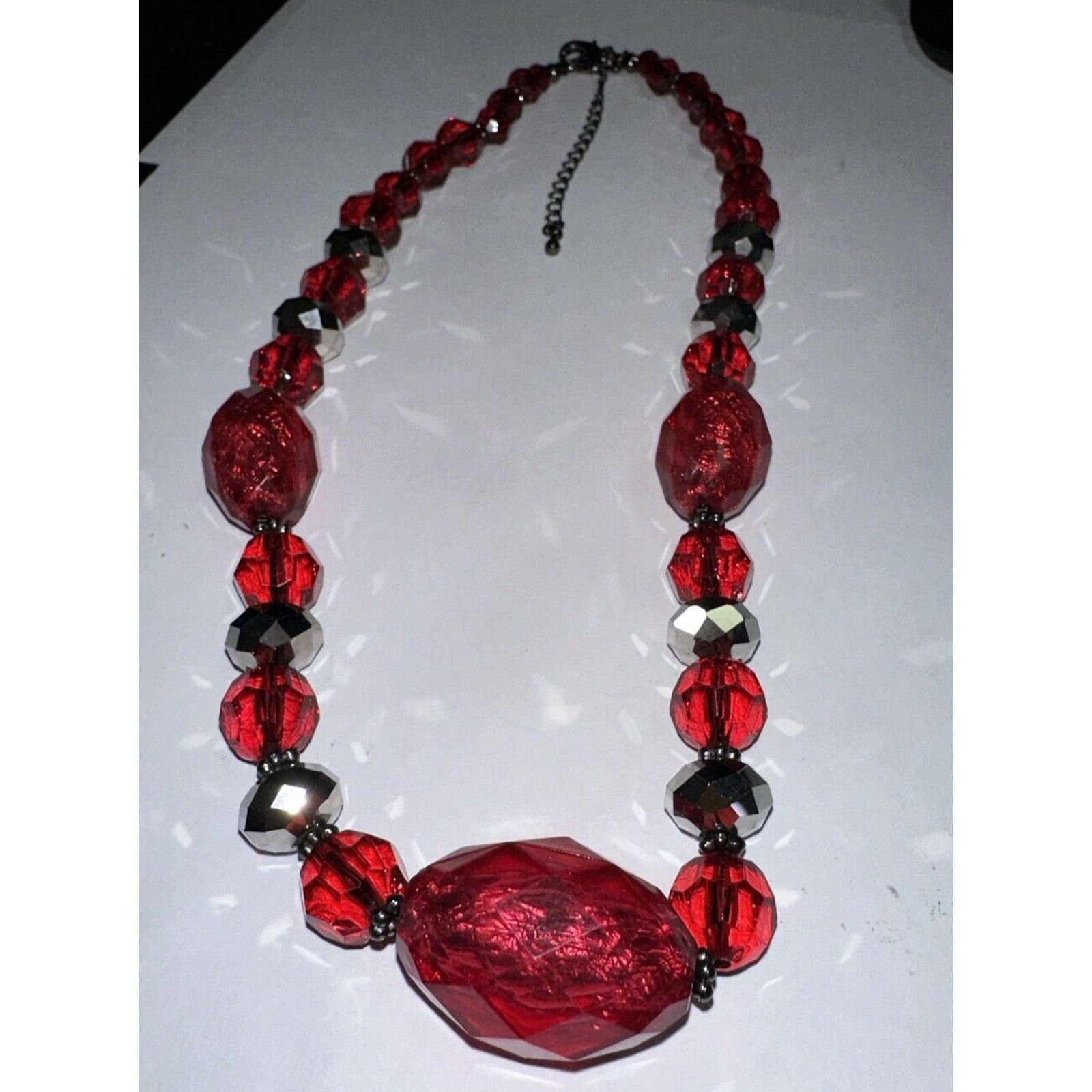 The Unbranded Brand Red Wine Faceted Beads GunMetal Chain Statement Necklace 18" Size ONE SIZE - 1 Thumbnail