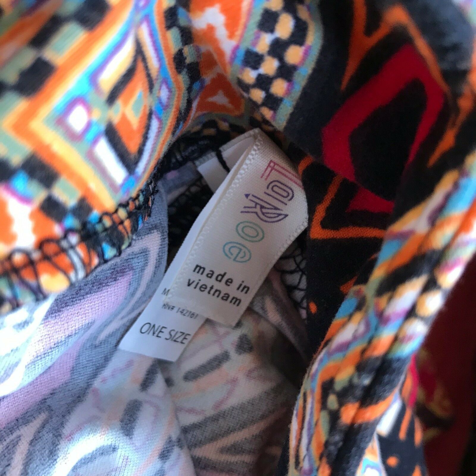 Other LuLaRoe Patterned Leggings Red Orange Black One Size Buttery Size 30" / US 8 / IT 44 - 5 Thumbnail