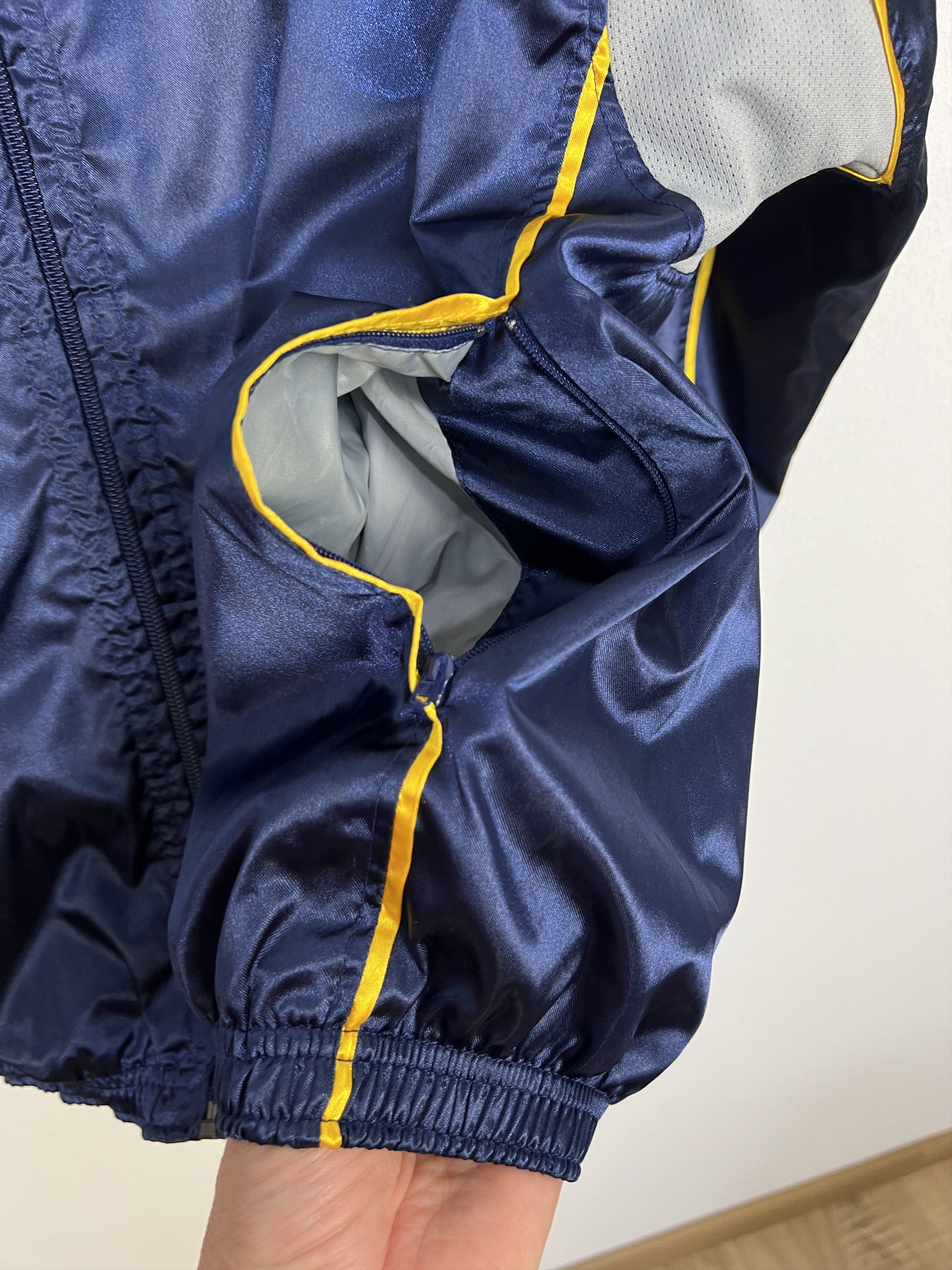 Nike Vintage 90's Nike Leeds United Football Satin Jacket Soccer Size US M / EU 48-50 / 2 - 7 Thumbnail