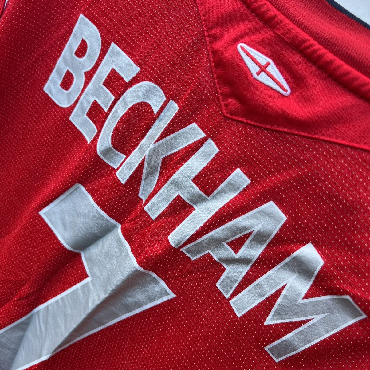 Umbro Umbro England Football Shirt Beckham 2004-2006 soccer jersey Size US M / EU 48-50 / 2 - 12 Thumbnail