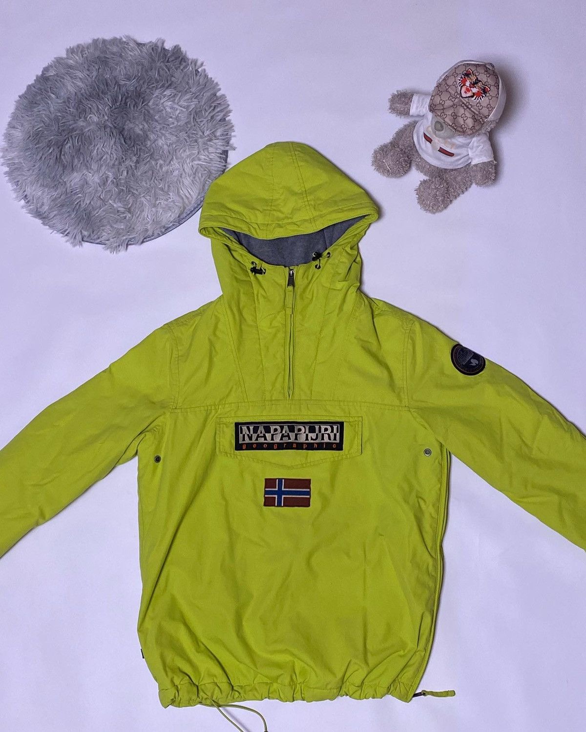 image of Goretex x Napapijri Jacket Anorak Napapirji in Green, Men's (Size Small)