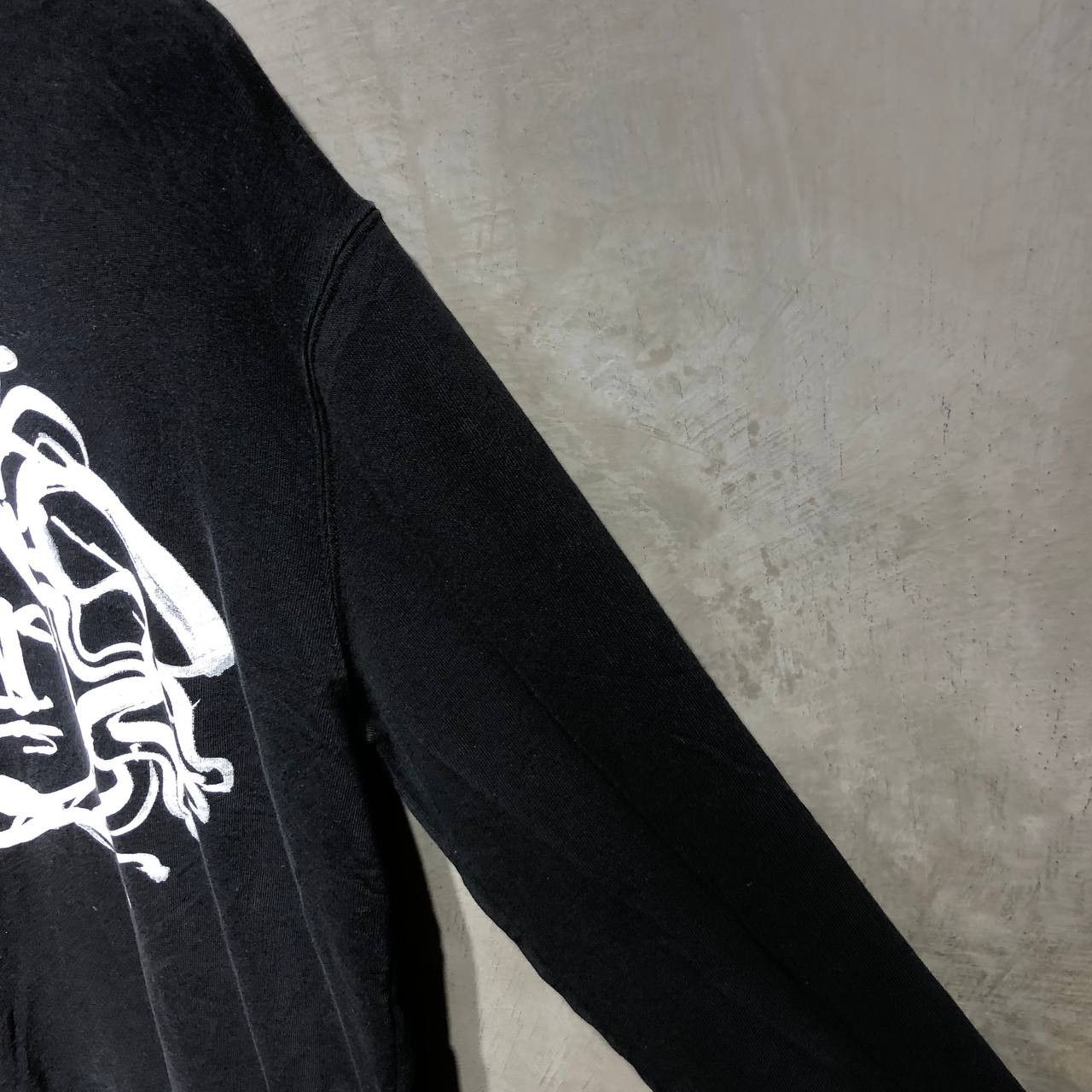 Versace Versace white medusa logo crewneck shirt Size US L / EU 52-54 / 3 - 10 Thumbnail